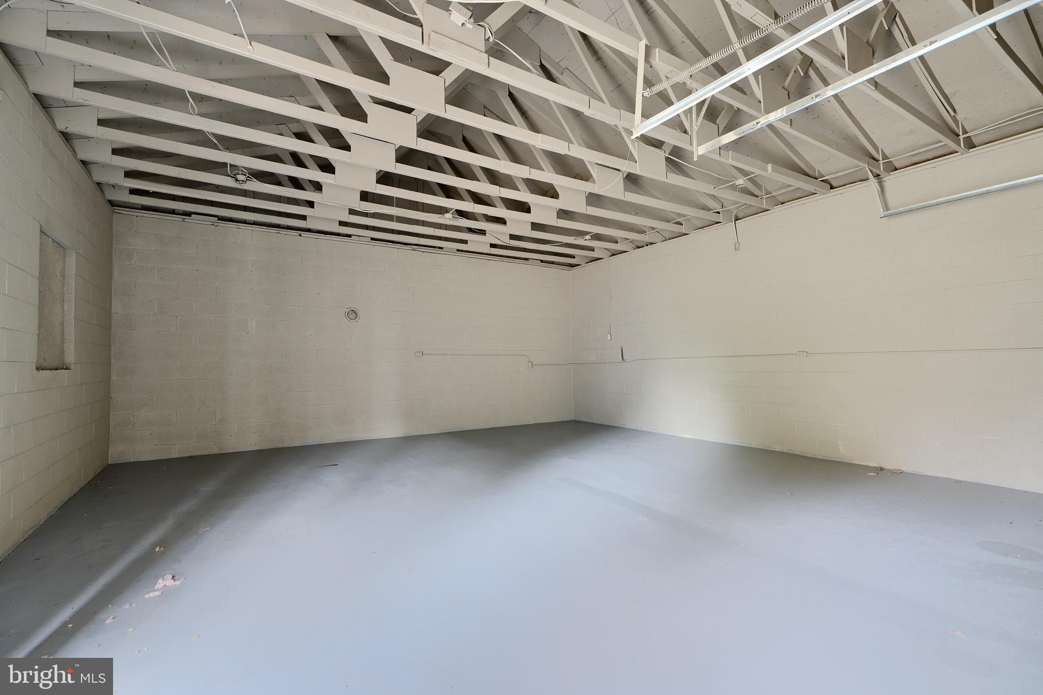 MARTIN & KNAPP - Residential