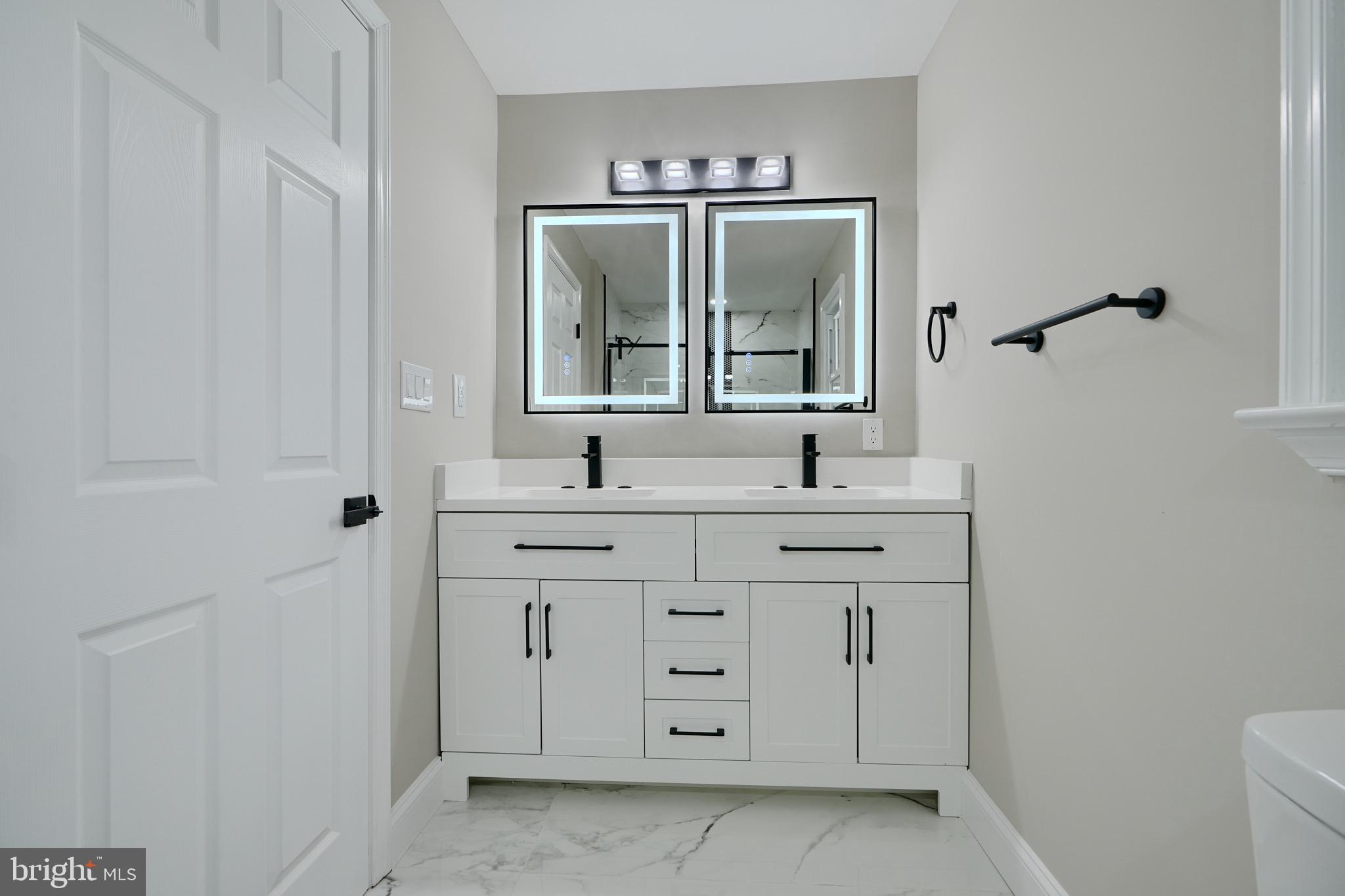 MARTIN & KNAPP - Residential