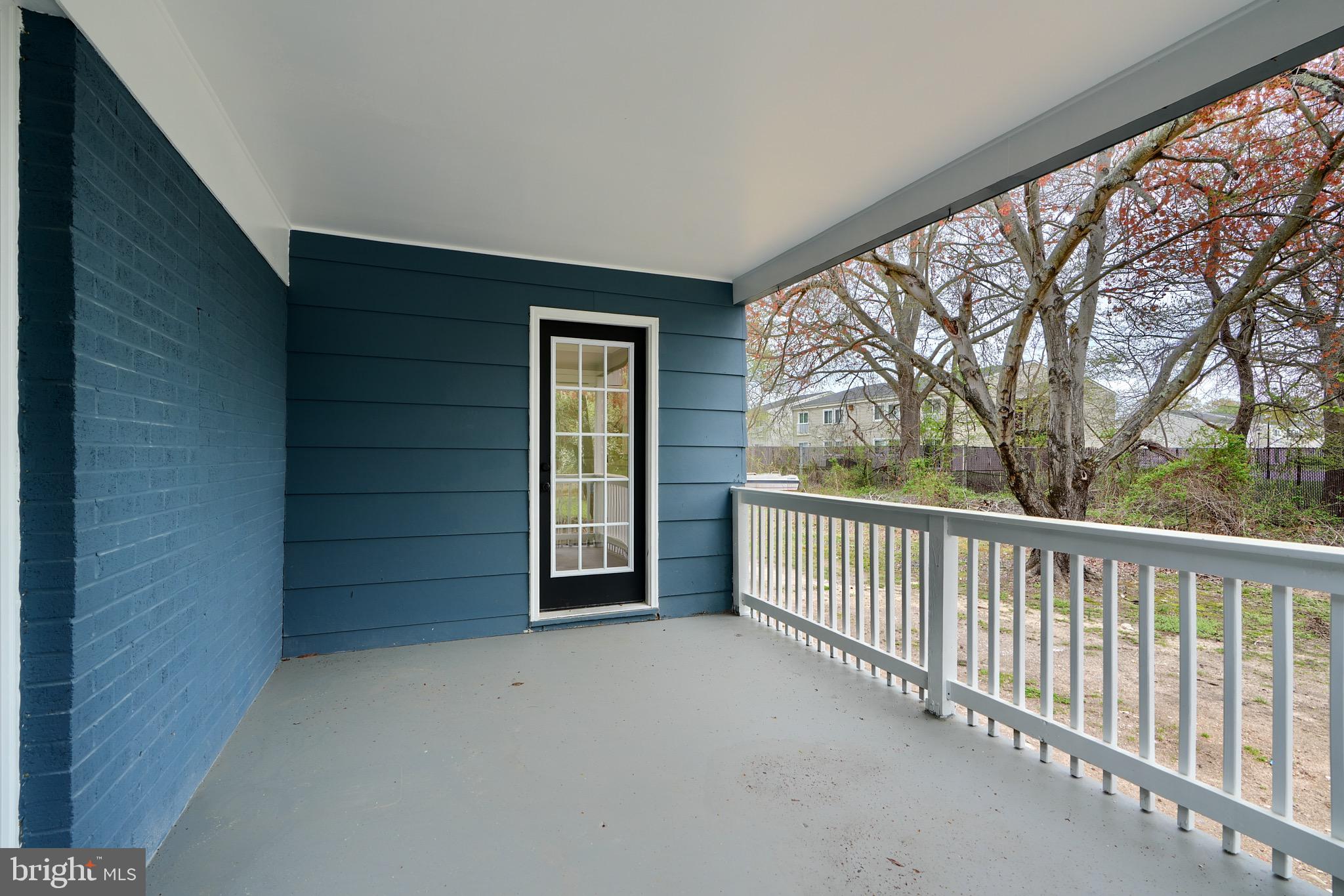 MARTIN & KNAPP - Residential