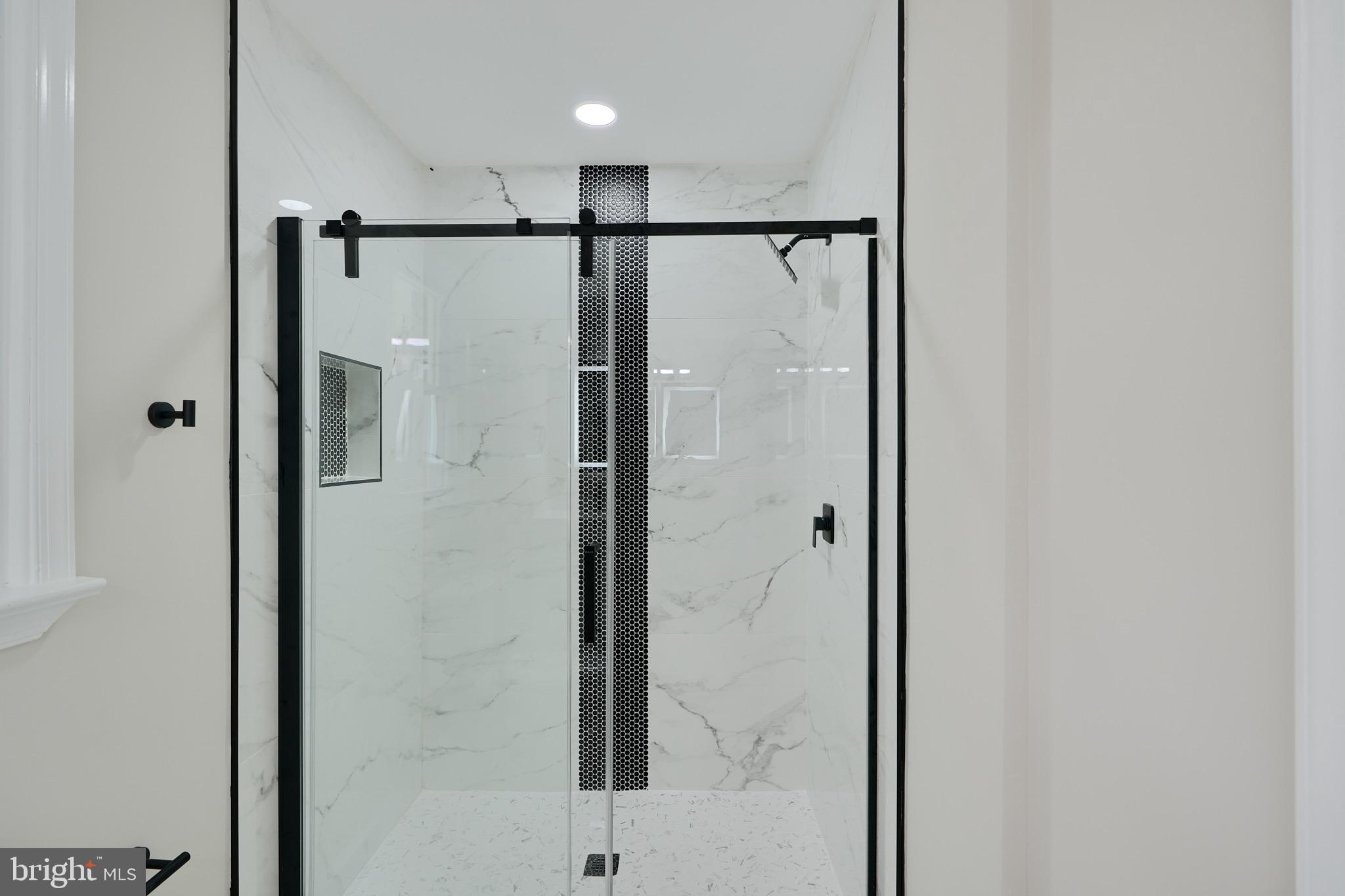 MARTIN & KNAPP - Residential