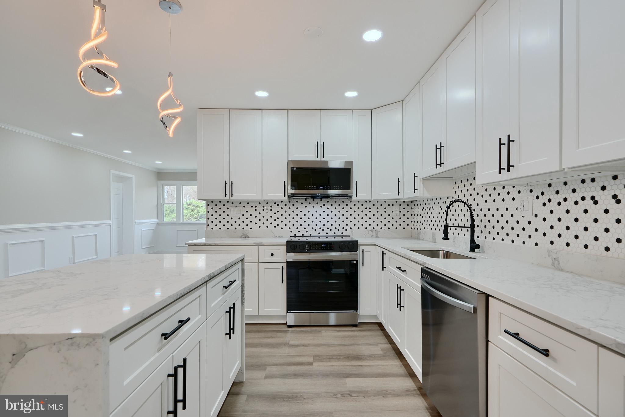 MARTIN & KNAPP - Residential