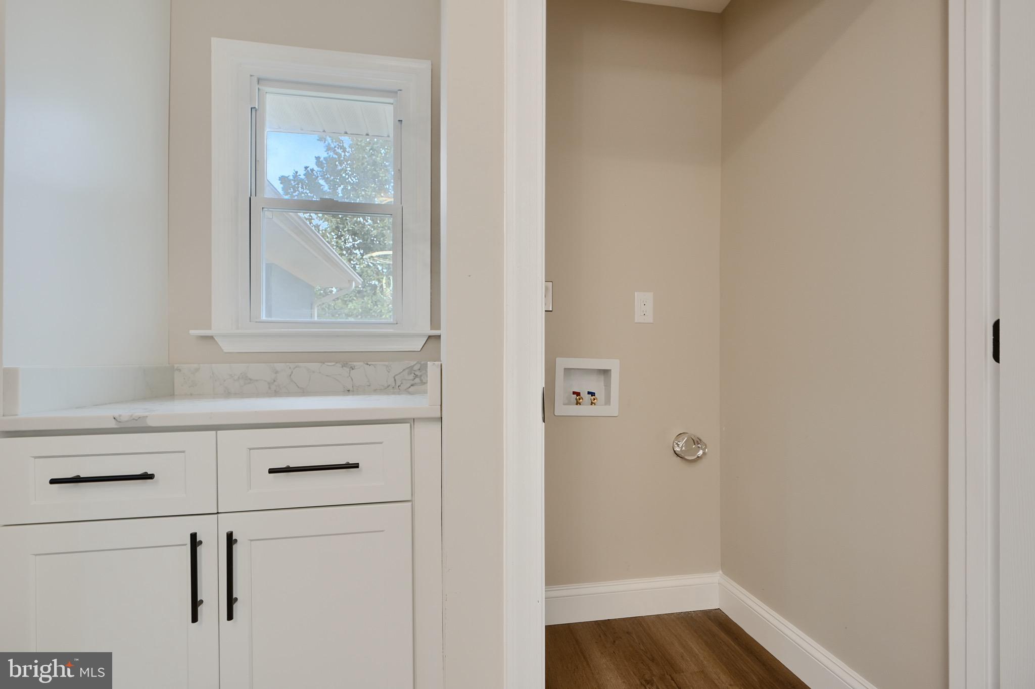 MARTIN & KNAPP - Residential