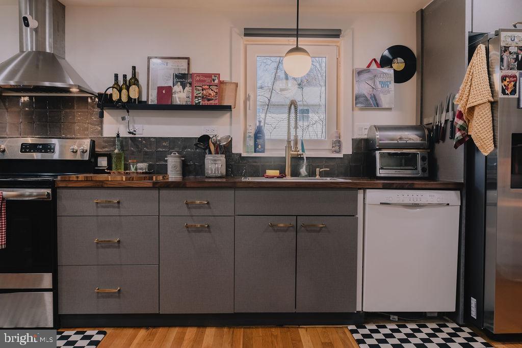 SPEEDWAY - Residential