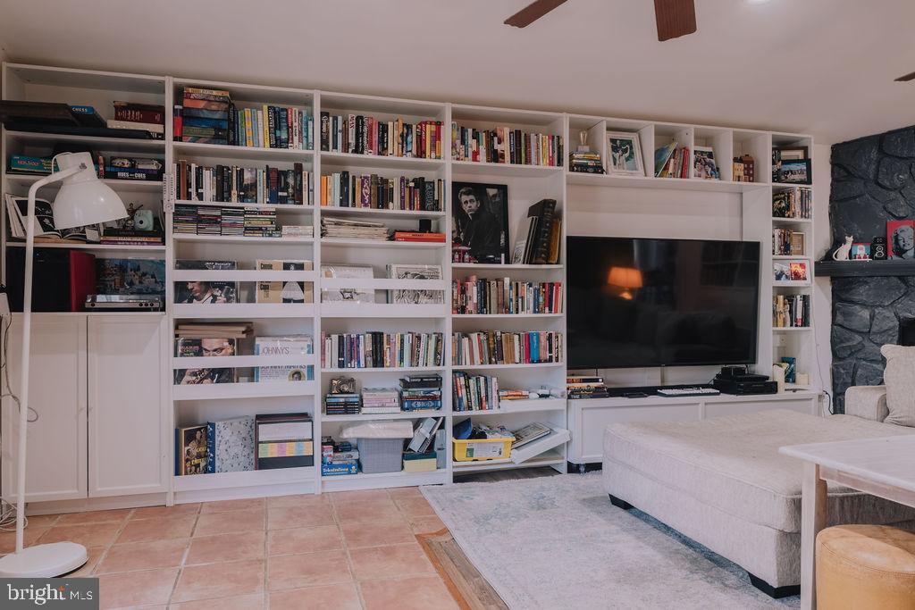 SPEEDWAY - Residential