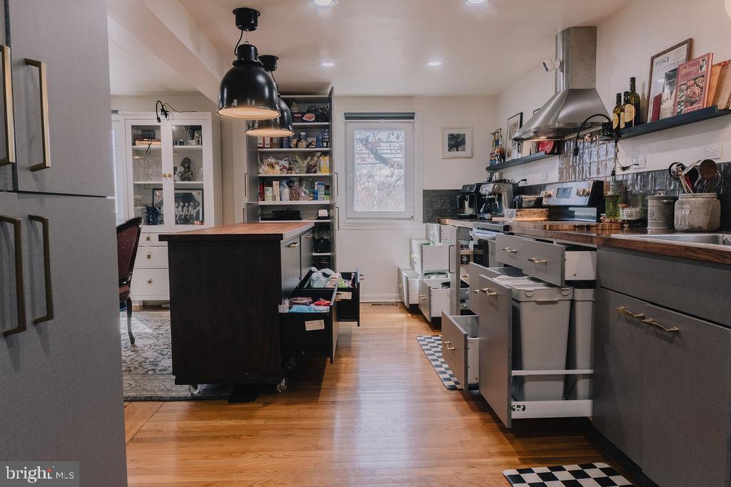 SPEEDWAY - Residential