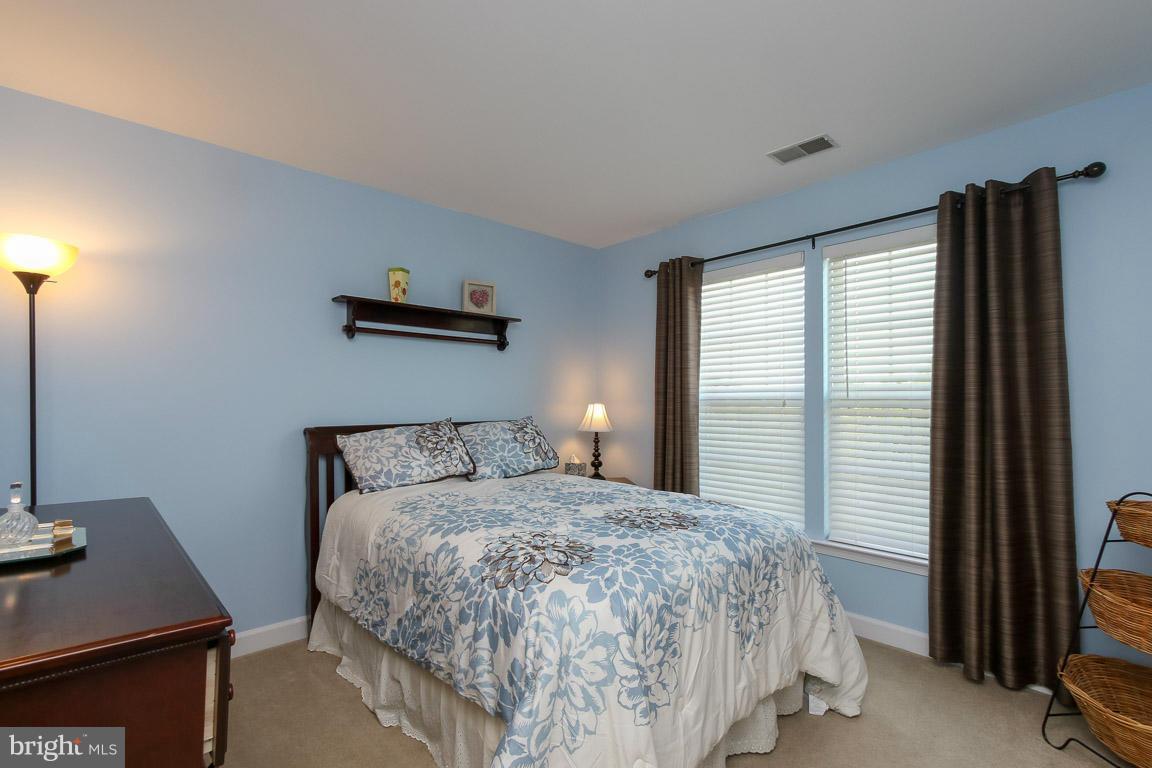 WAVERLY WOODS - Residential