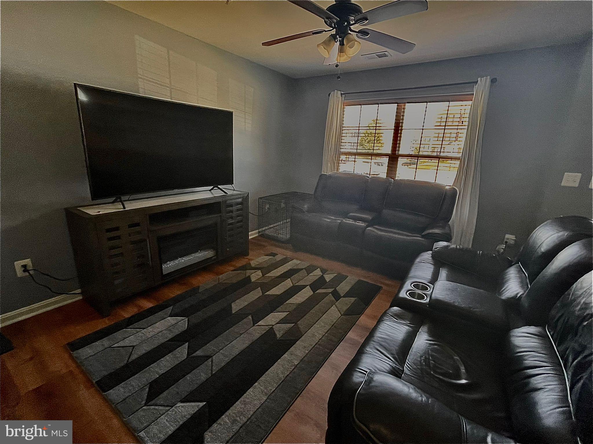 RESERVOIR RIDGE - Residential Lease