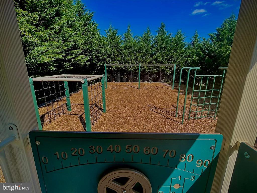 RESERVOIR RIDGE - Residential Lease