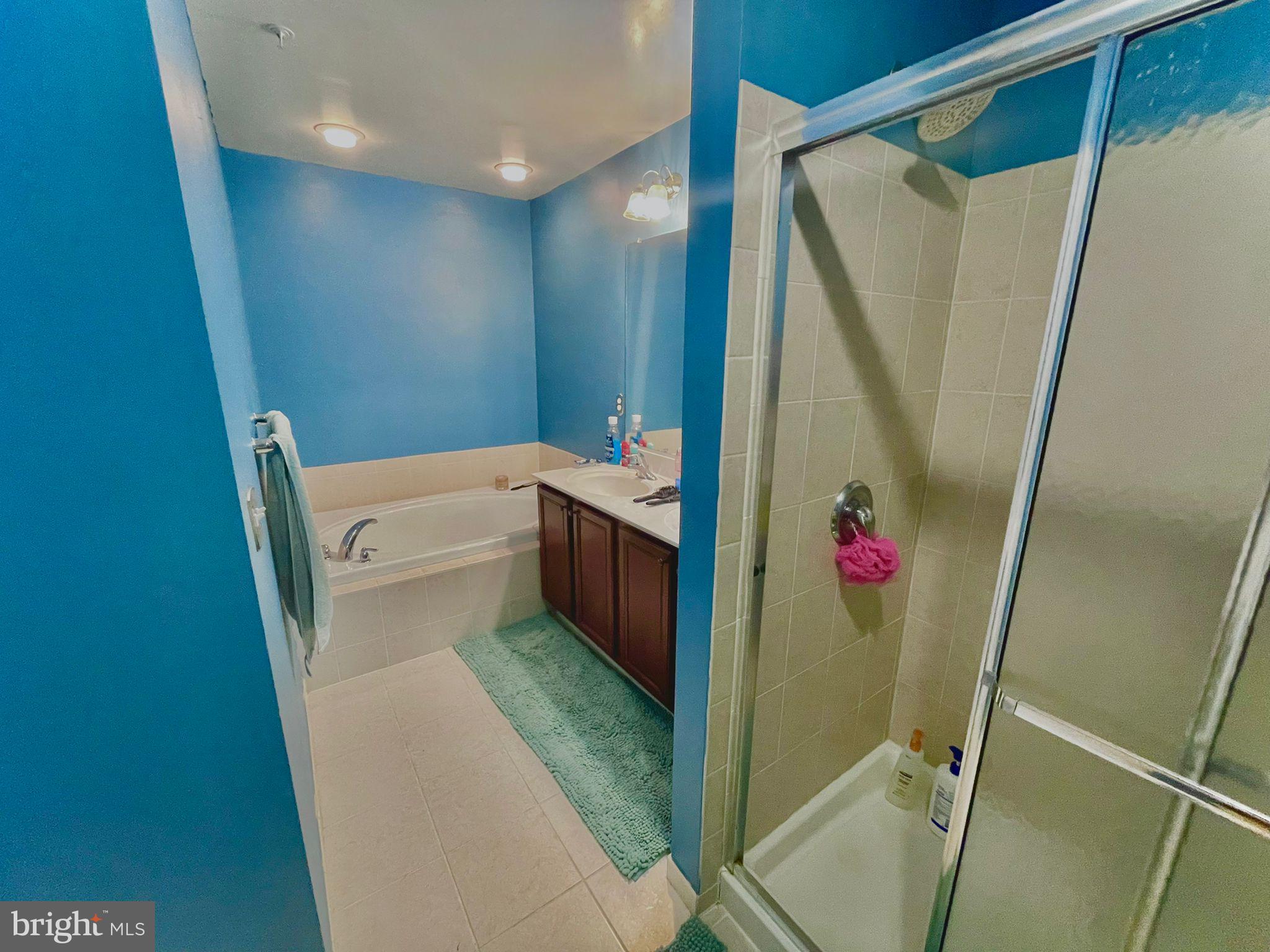 RESERVOIR RIDGE - Residential Lease