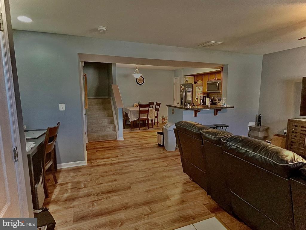 RESERVOIR RIDGE - Residential Lease