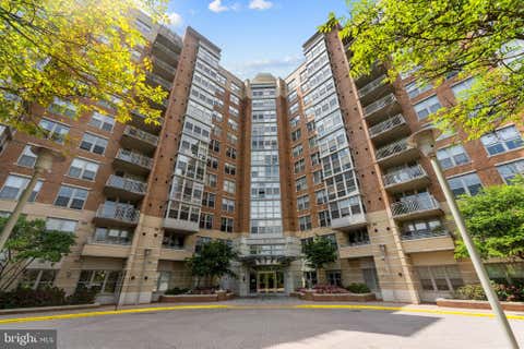 Photo of 11800 Sunset Hills Road #209, RESTON, VA 20190 (MLS # VAFX2336998)
