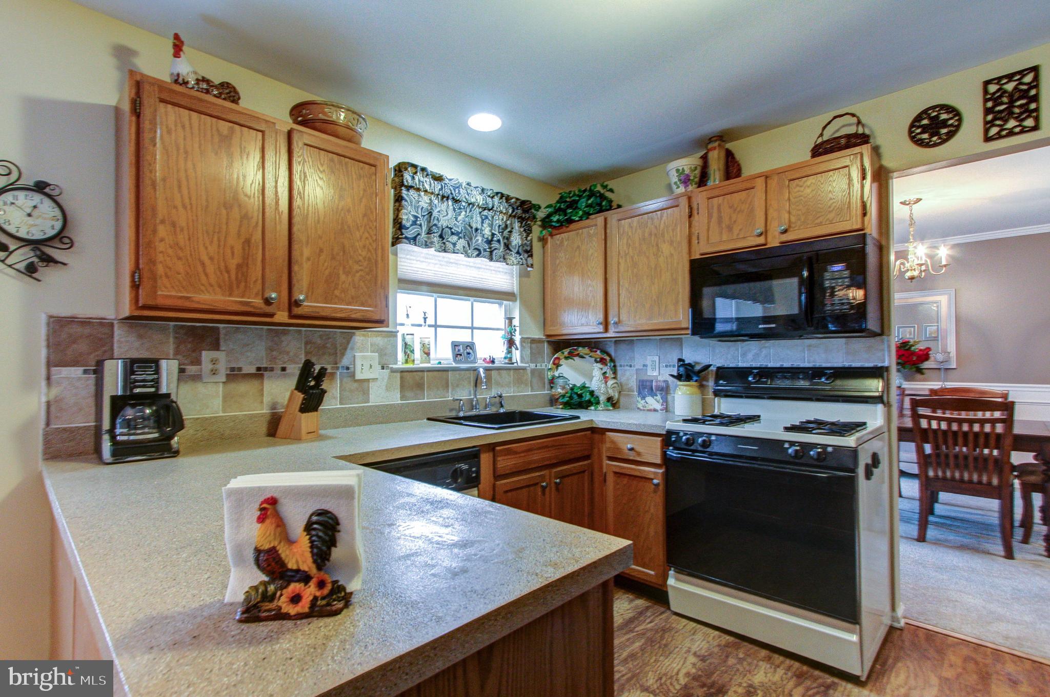 MONTGOMERY OAKS - Residential