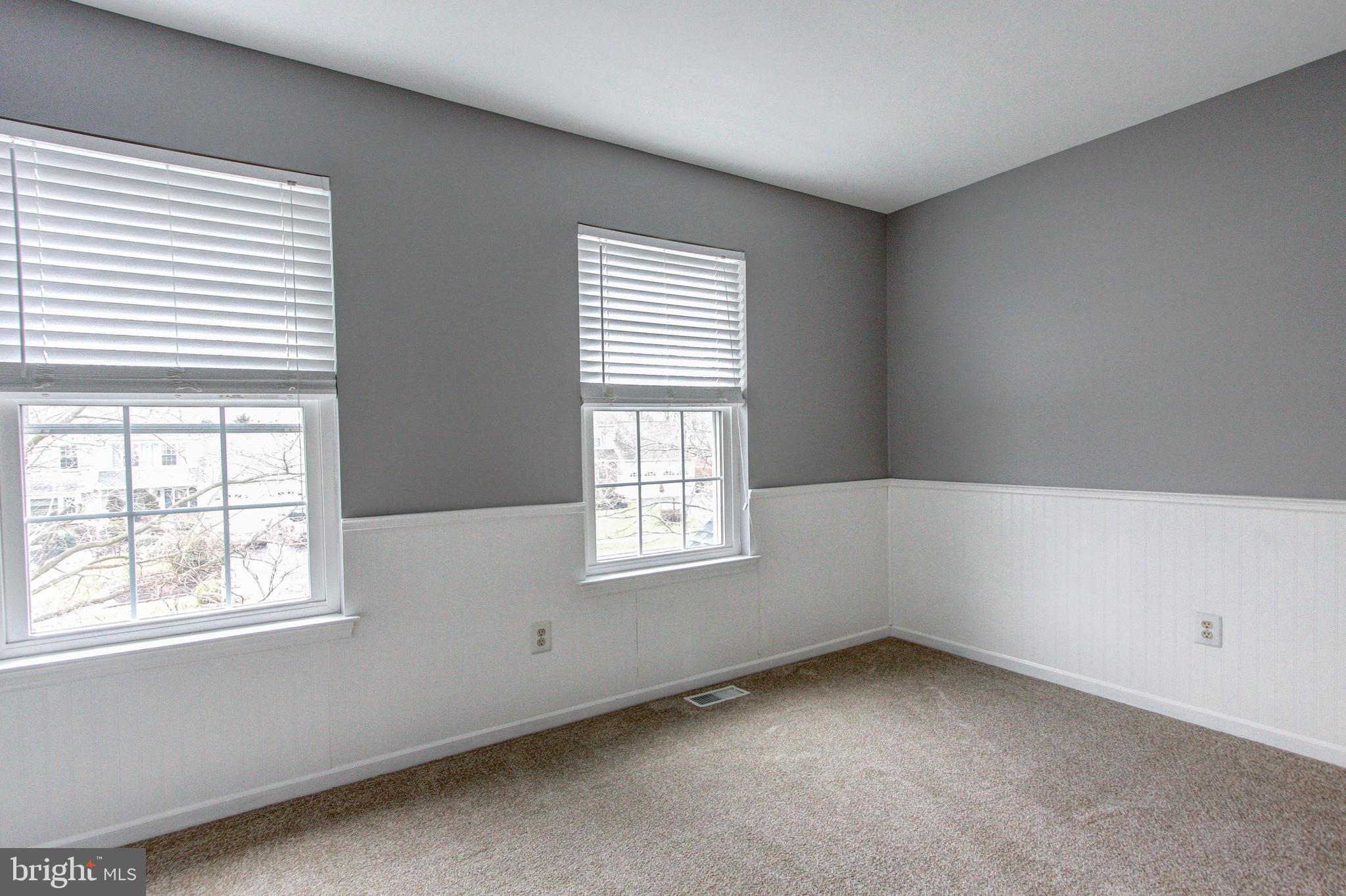 MONTGOMERY OAKS - Residential