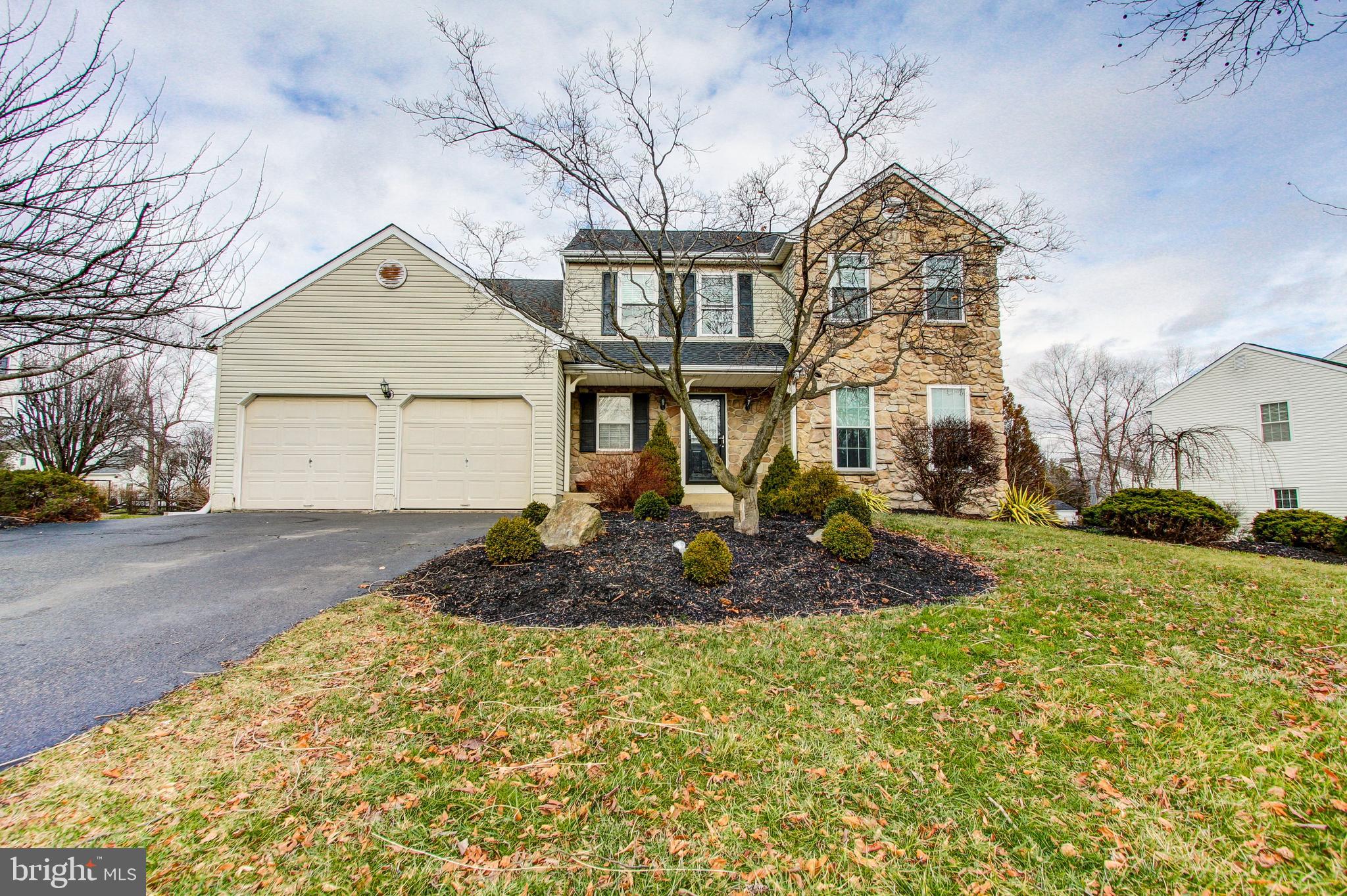 This beautiful ready to move in colonial is located in desirable Montgomery Oaks neighborhood, in North Penn School District.  Classic center hall colonial home features include first floor with living and dining rooms, with brand new carpeting and soothing paint colors.  The elegant dining room is enhanced with chair rail and crown molding.  Wide open eat-in kitchen with new flooring and tile back splash opens up into the family room.  Large family room features a wood burning fireplace and leads to an over sized deck that was recently redone in 2018.  Recessed lighting in the family room and living room make this bright home even brighter!   Upstairs you will find four large bedrooms with fresh paint and new carpeting throughout.  Huge master bedroom offers full bath and shower with walk in closet.  Brand new roof 2019, brand new central ac/heating unit 2019.  New hot water heater 2018.  Meticulously maintained landscaping completes this ideal place that you will want to call home.  No Showings until Friday, 1/31/2020