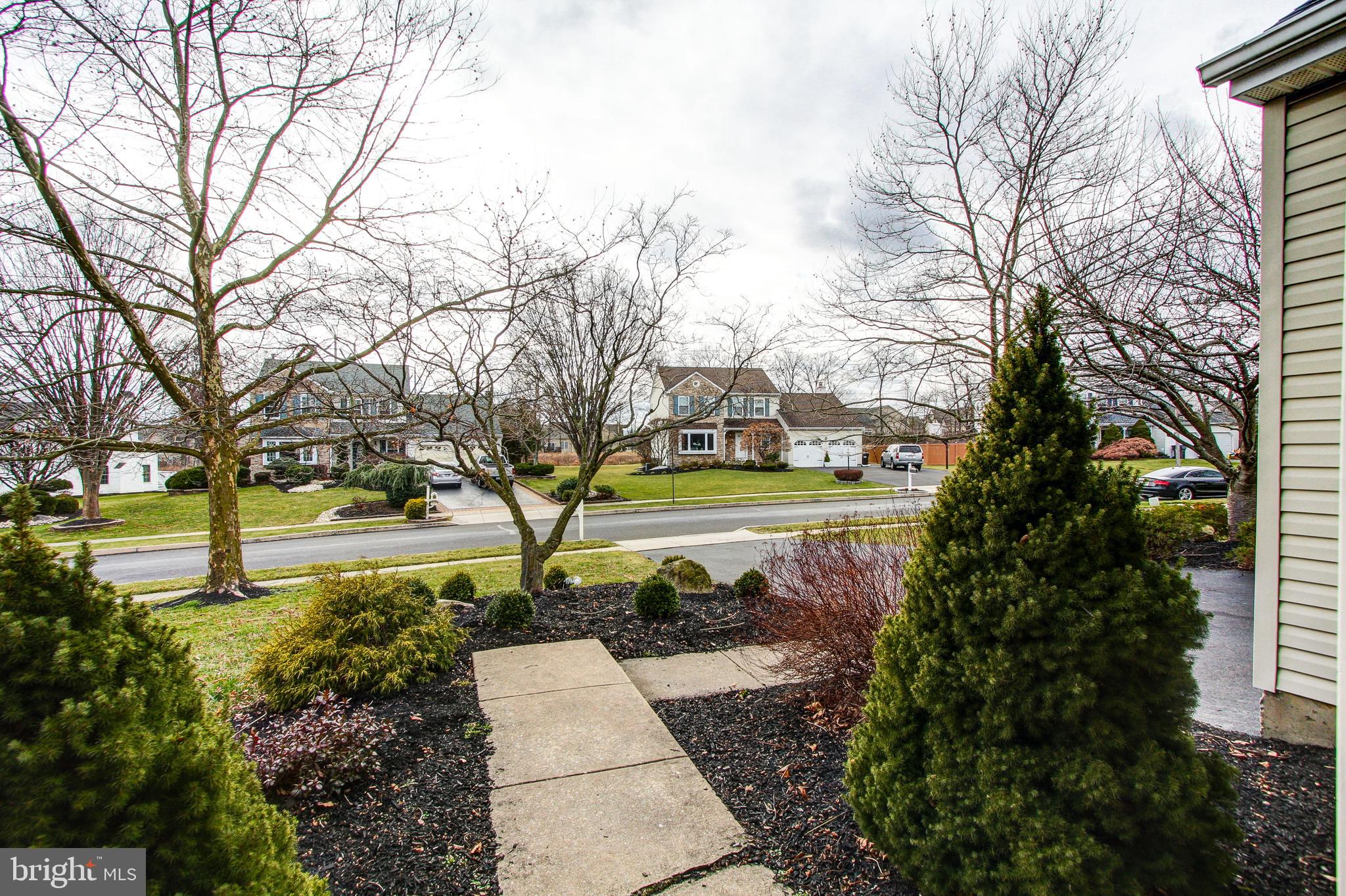 MONTGOMERY OAKS - Residential