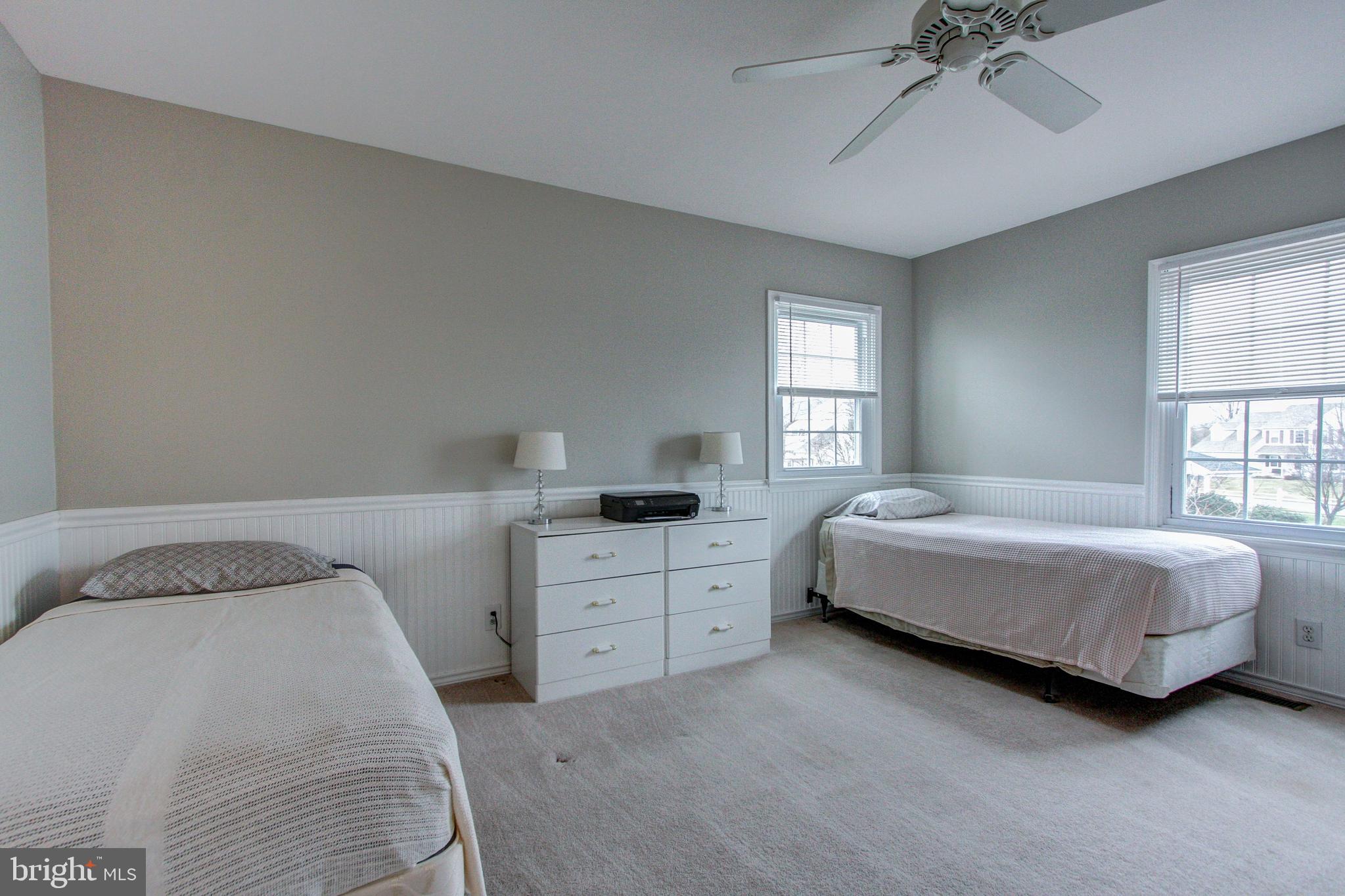 MONTGOMERY OAKS - Residential