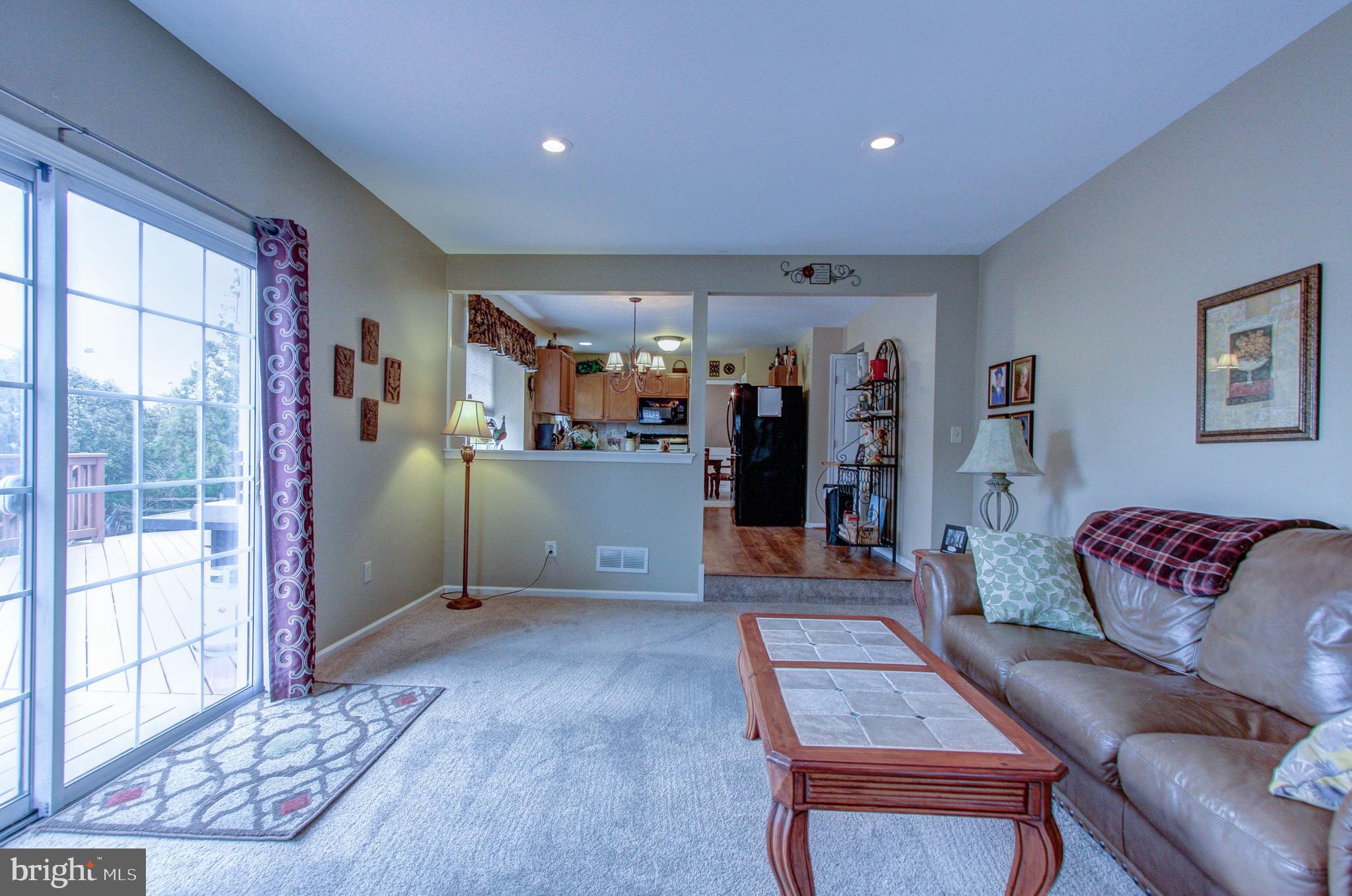 MONTGOMERY OAKS - Residential