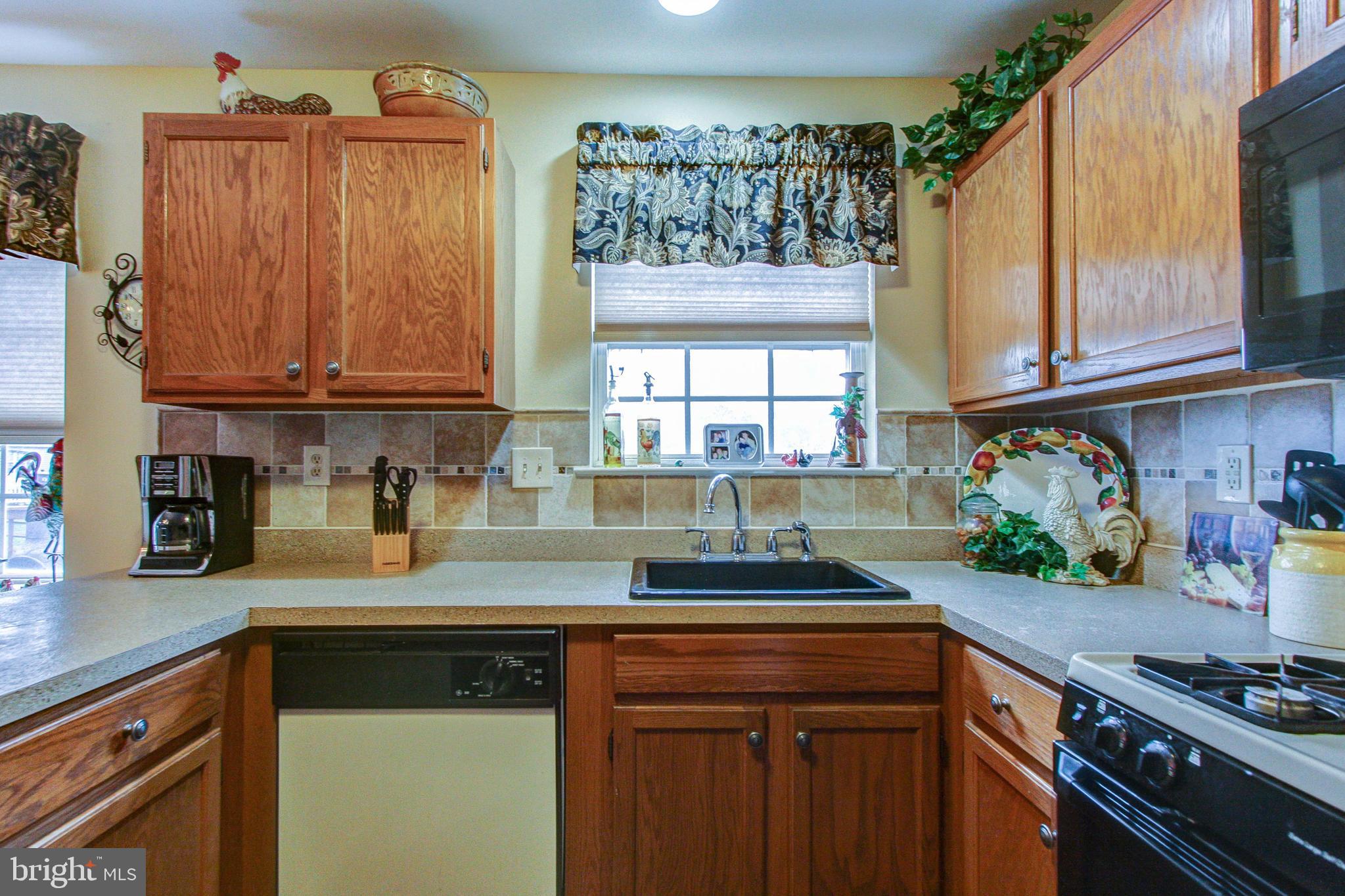 MONTGOMERY OAKS - Residential