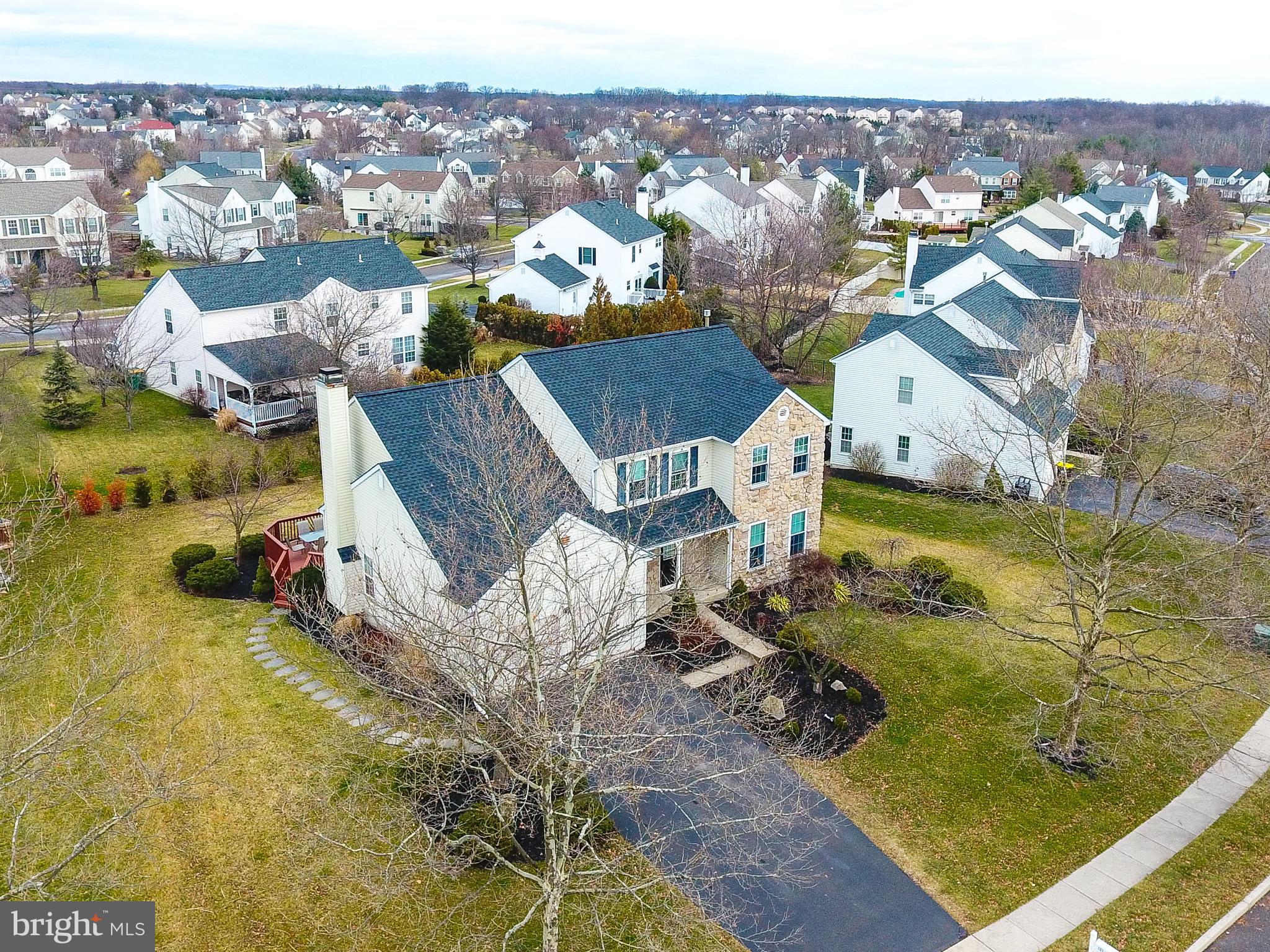 MONTGOMERY OAKS - Residential