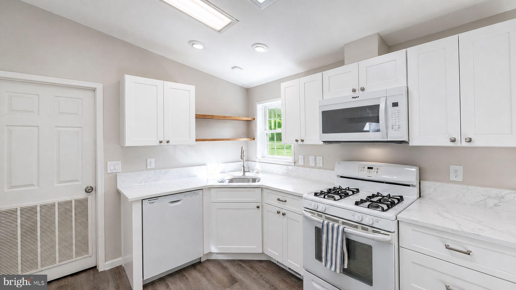 WILLOW RUN - Residential