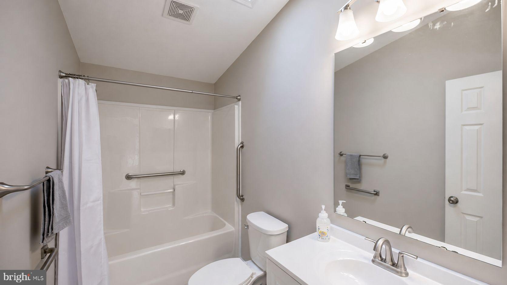 WILLOW RUN - Residential