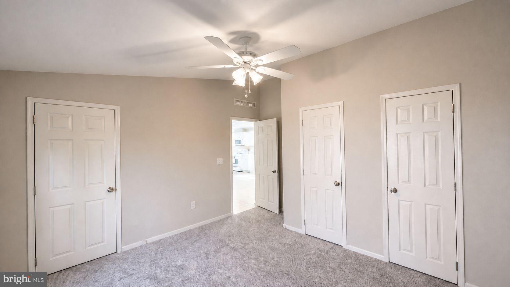 WILLOW RUN - Residential
