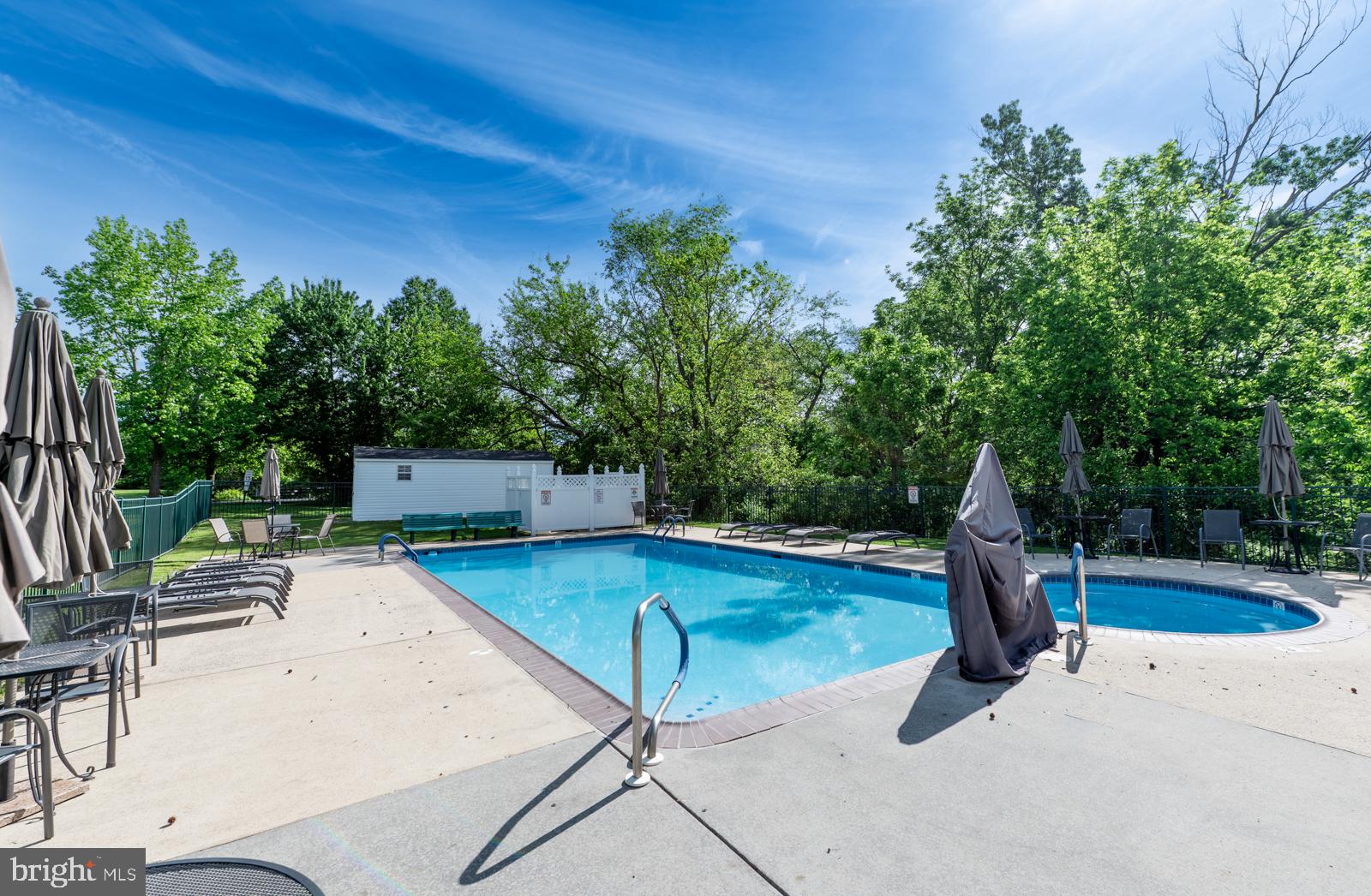 WILLOW RUN - Residential