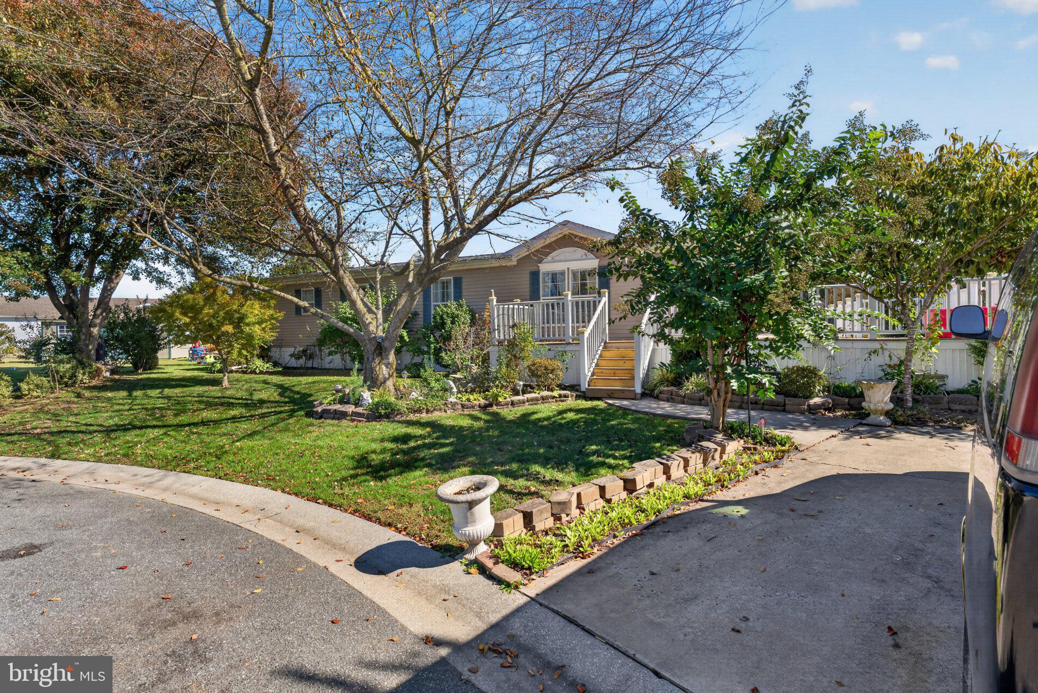 9067 WOOD THRUSH COURT