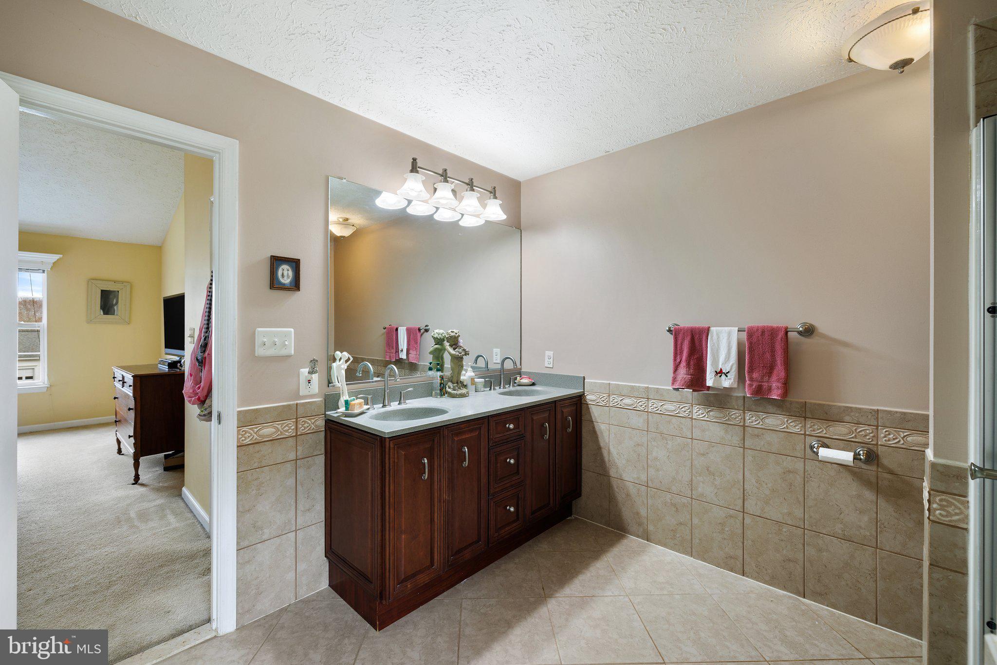 FALLSWOOD - Residential