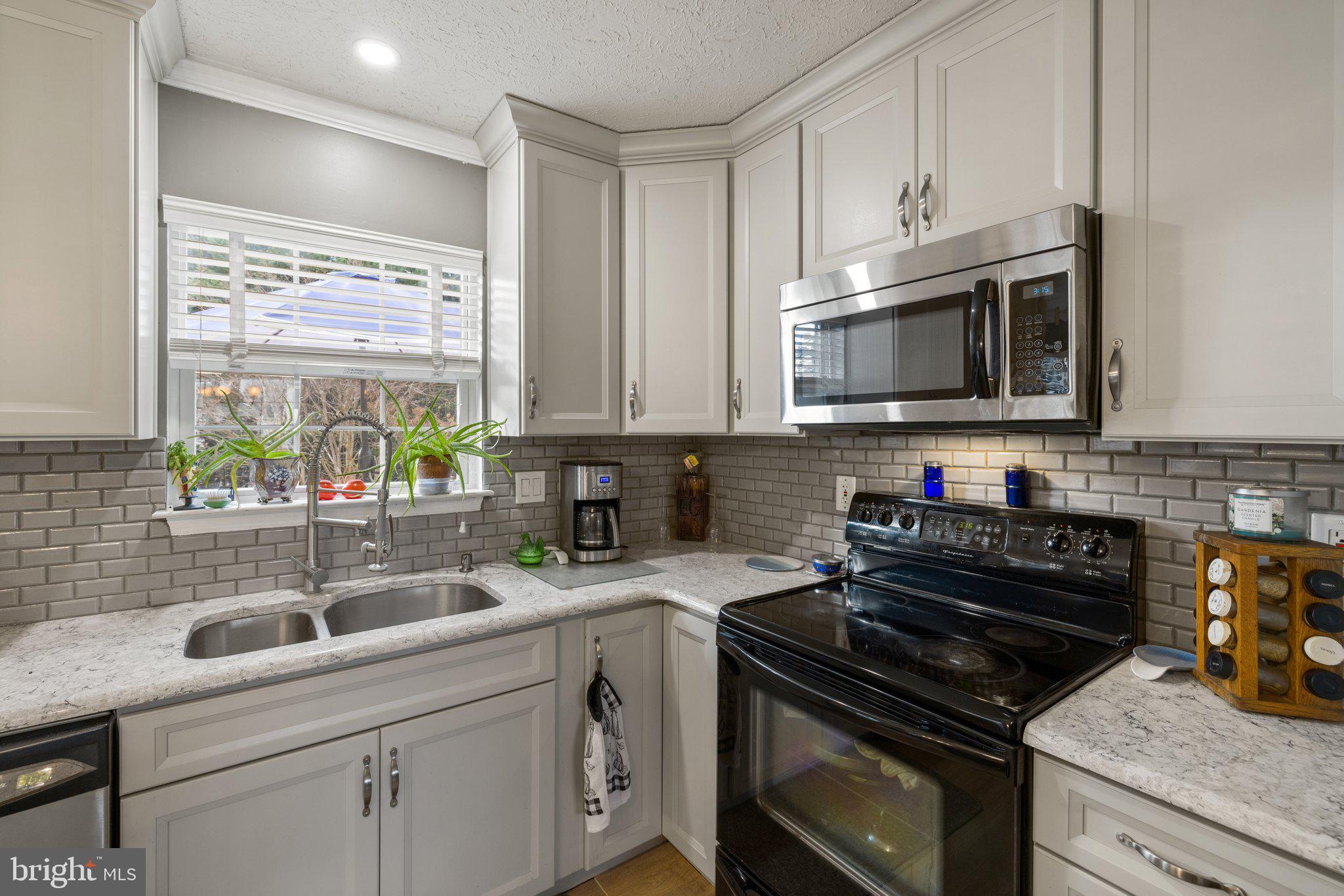 FALLSWOOD - Residential