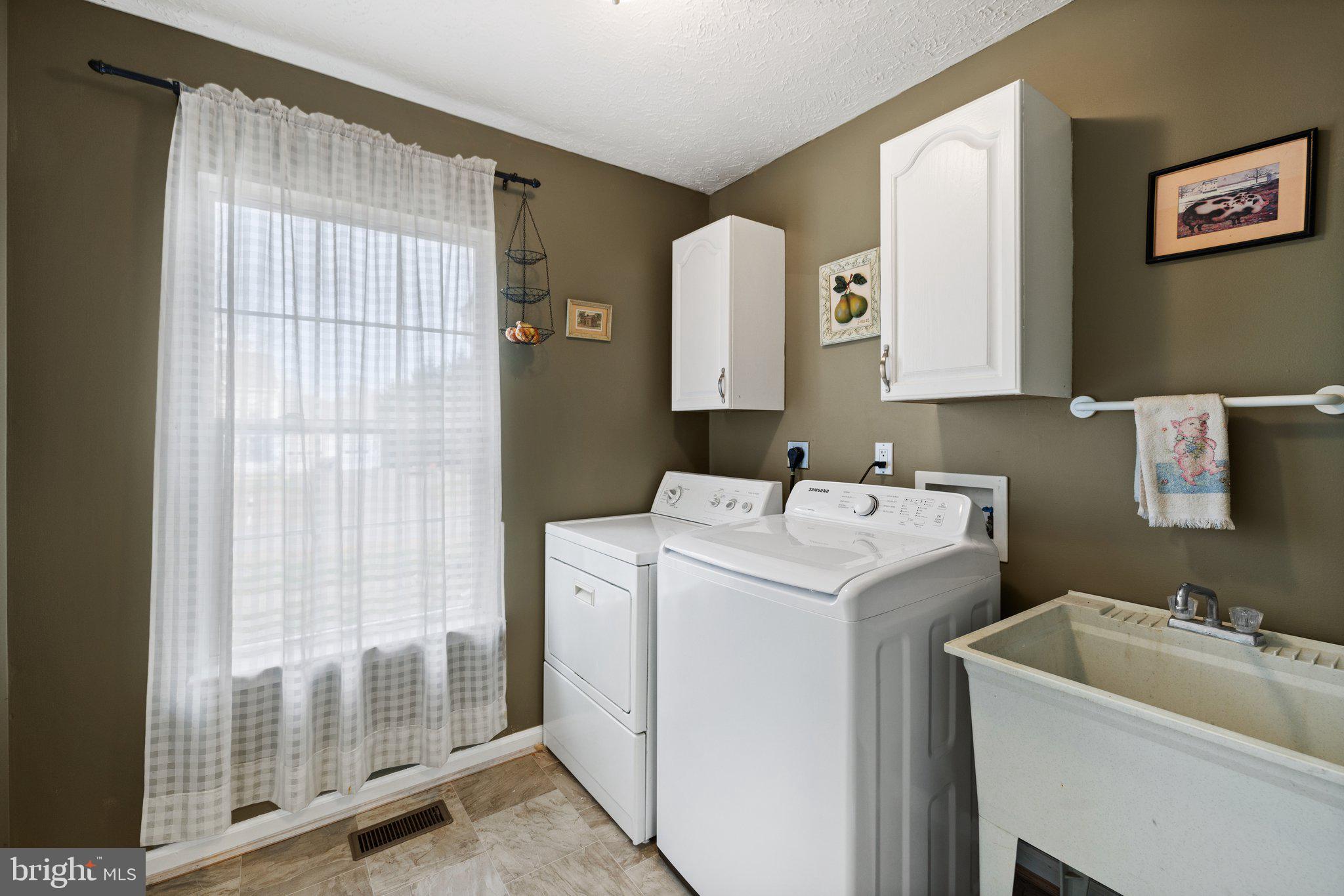 FALLSWOOD - Residential