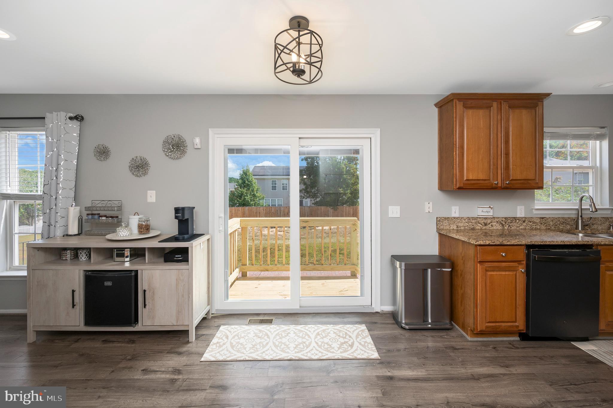 STRATFORD PLACE - Residential