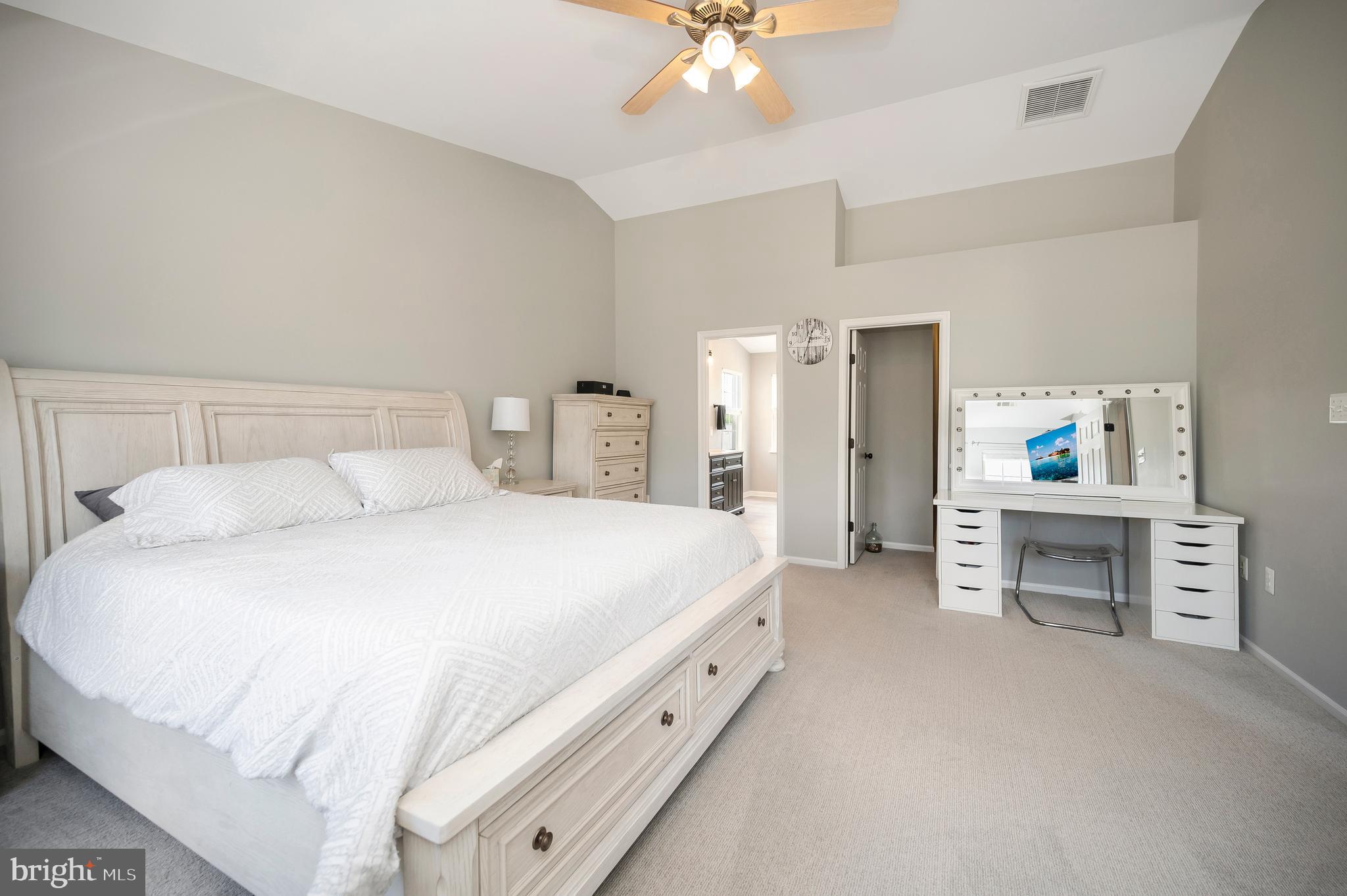 STRATFORD PLACE - Residential