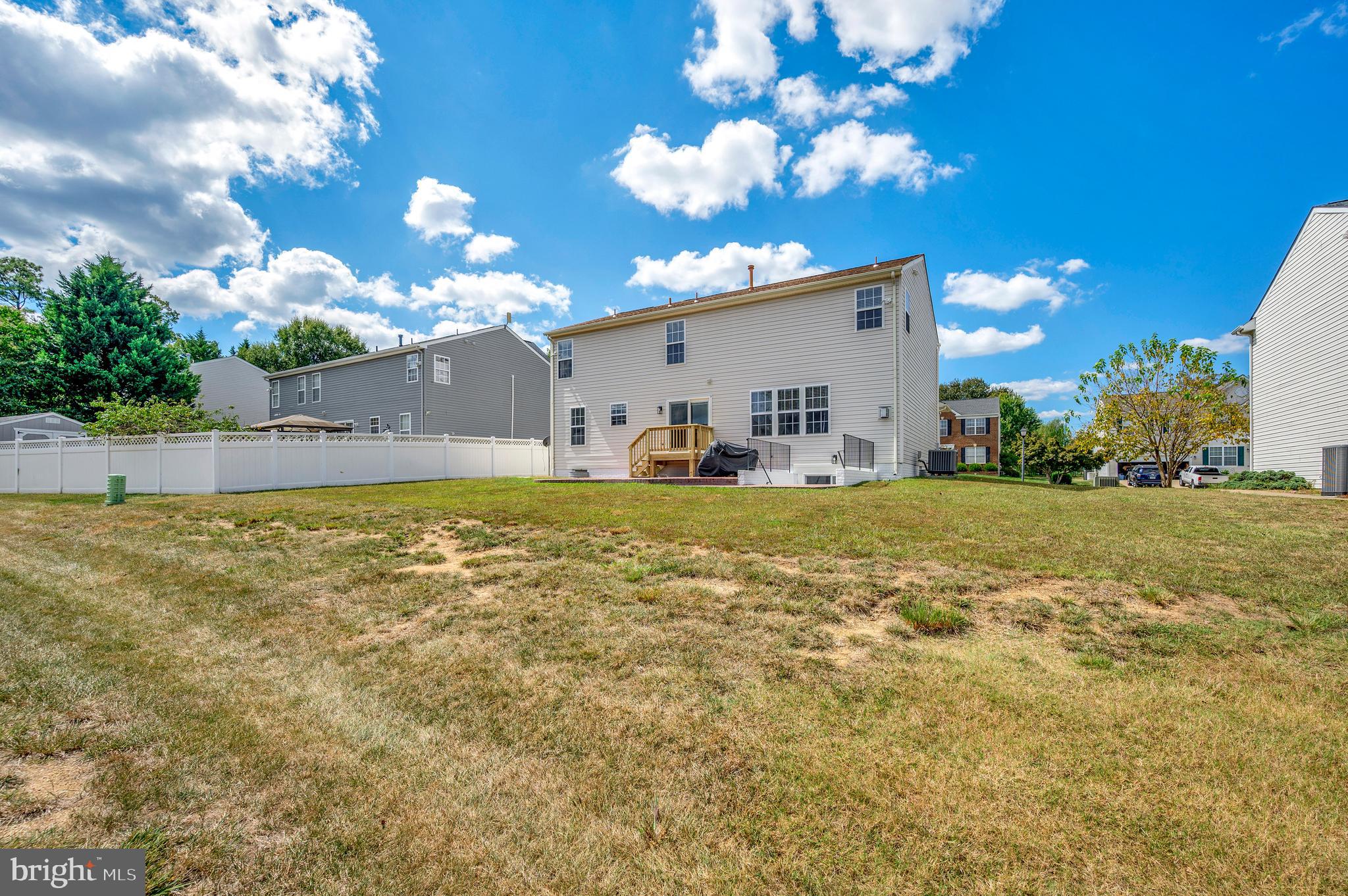 STRATFORD PLACE - Residential