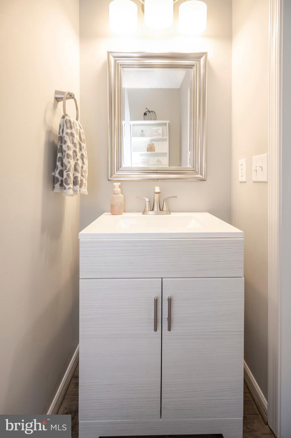 STRATFORD PLACE - Residential