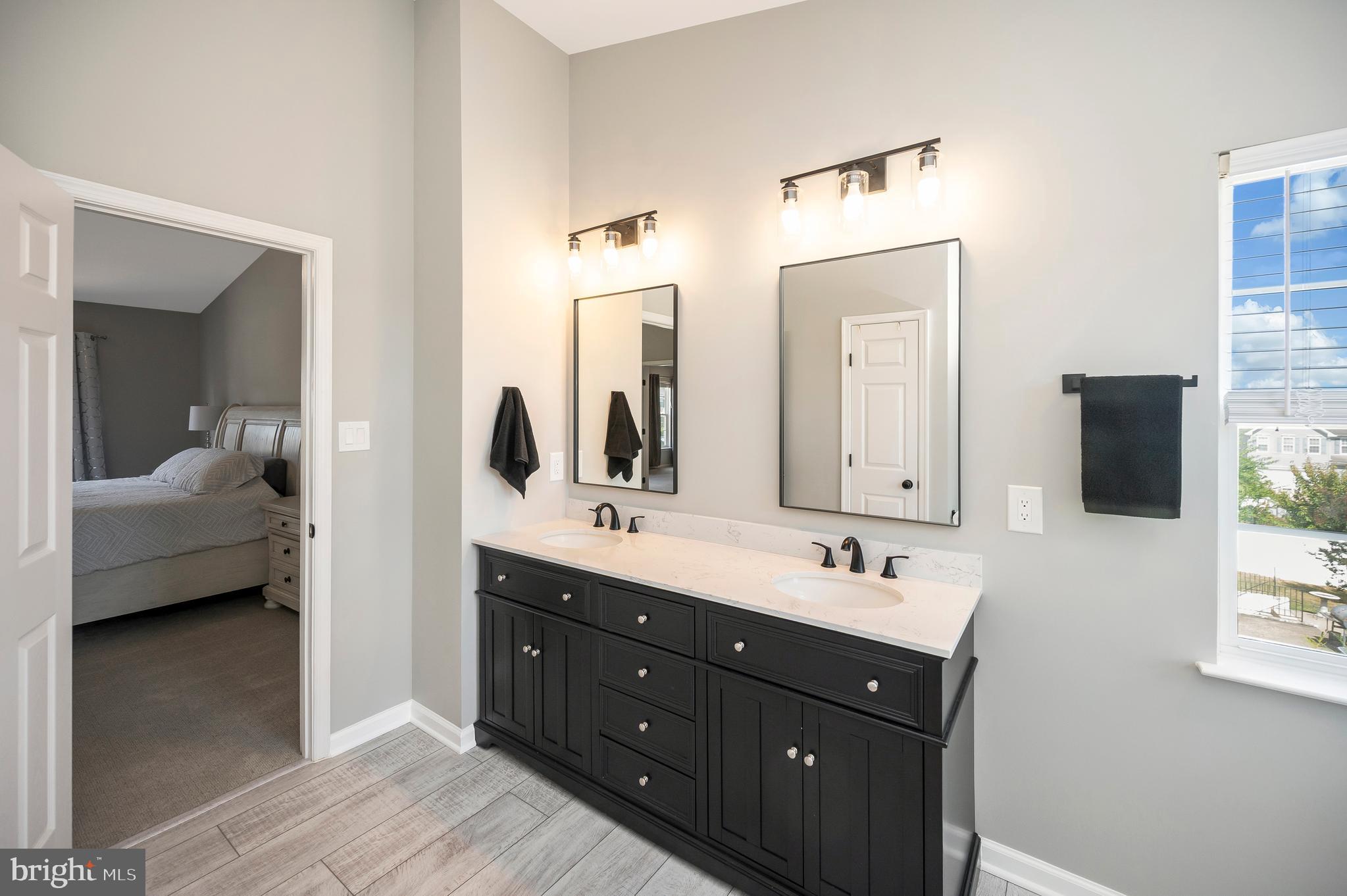 STRATFORD PLACE - Residential