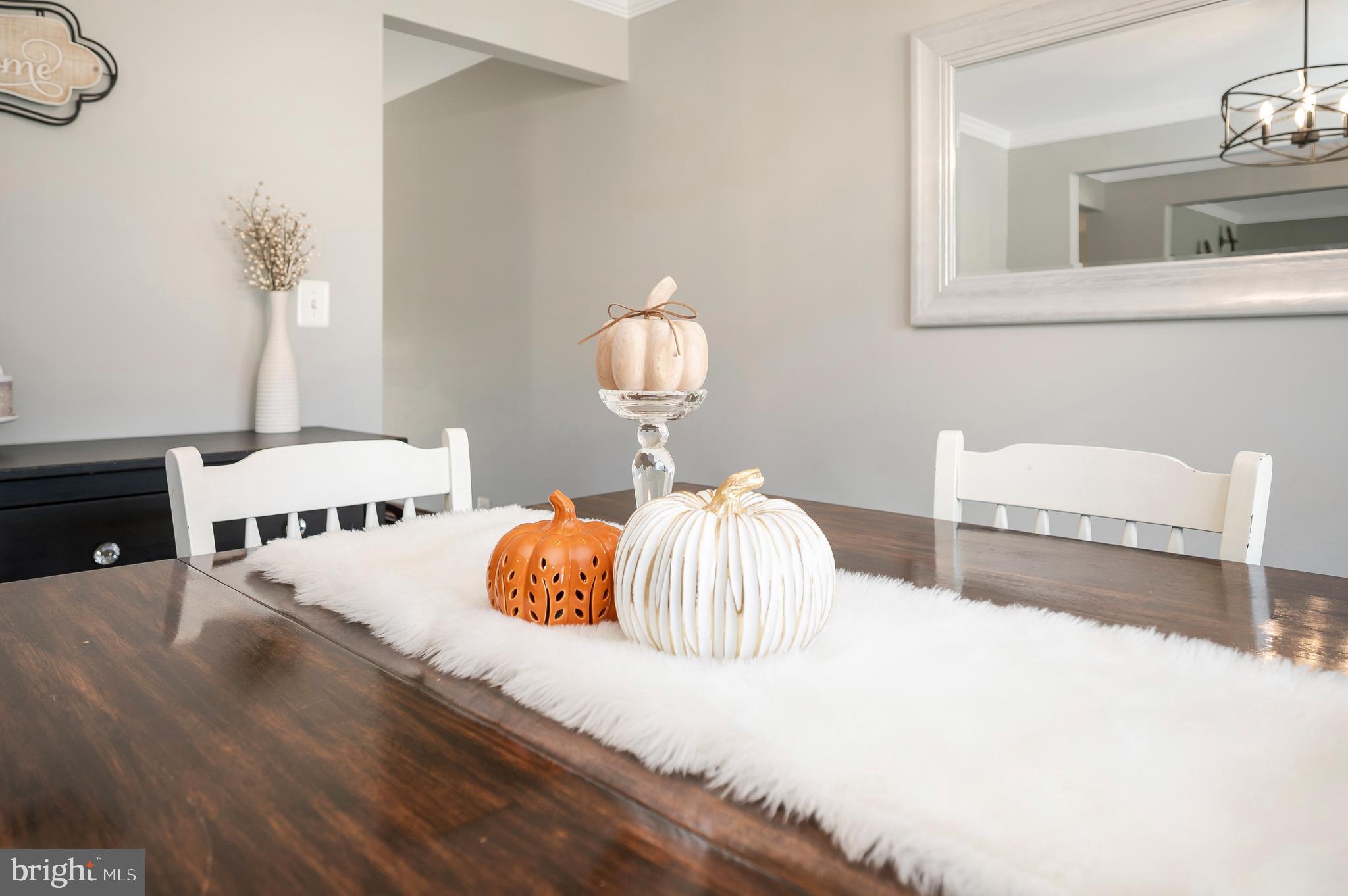 STRATFORD PLACE - Residential