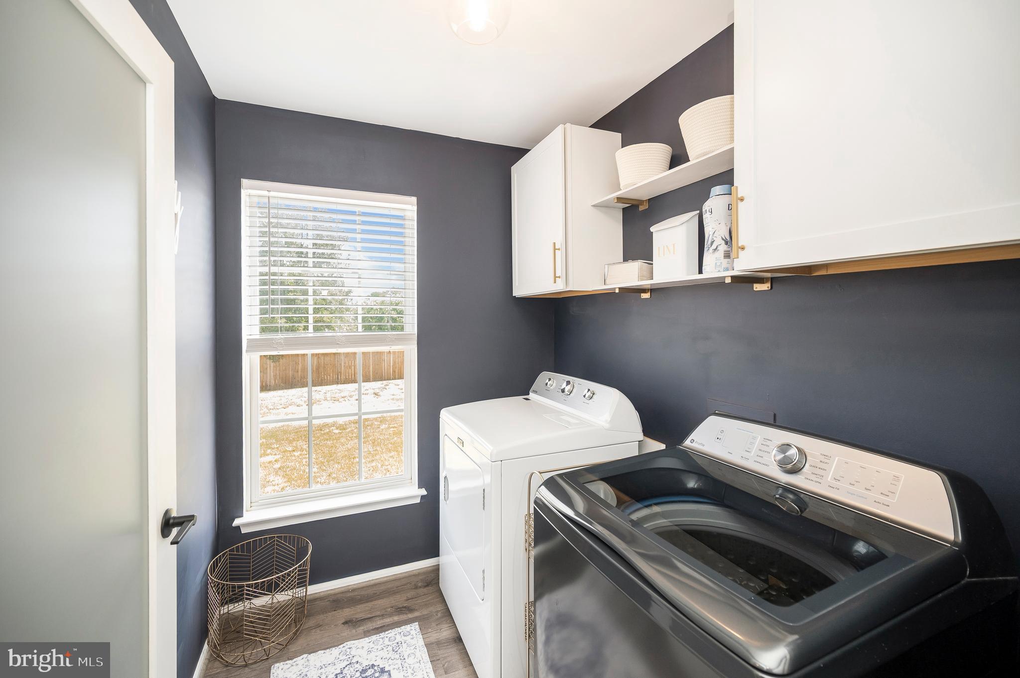 STRATFORD PLACE - Residential