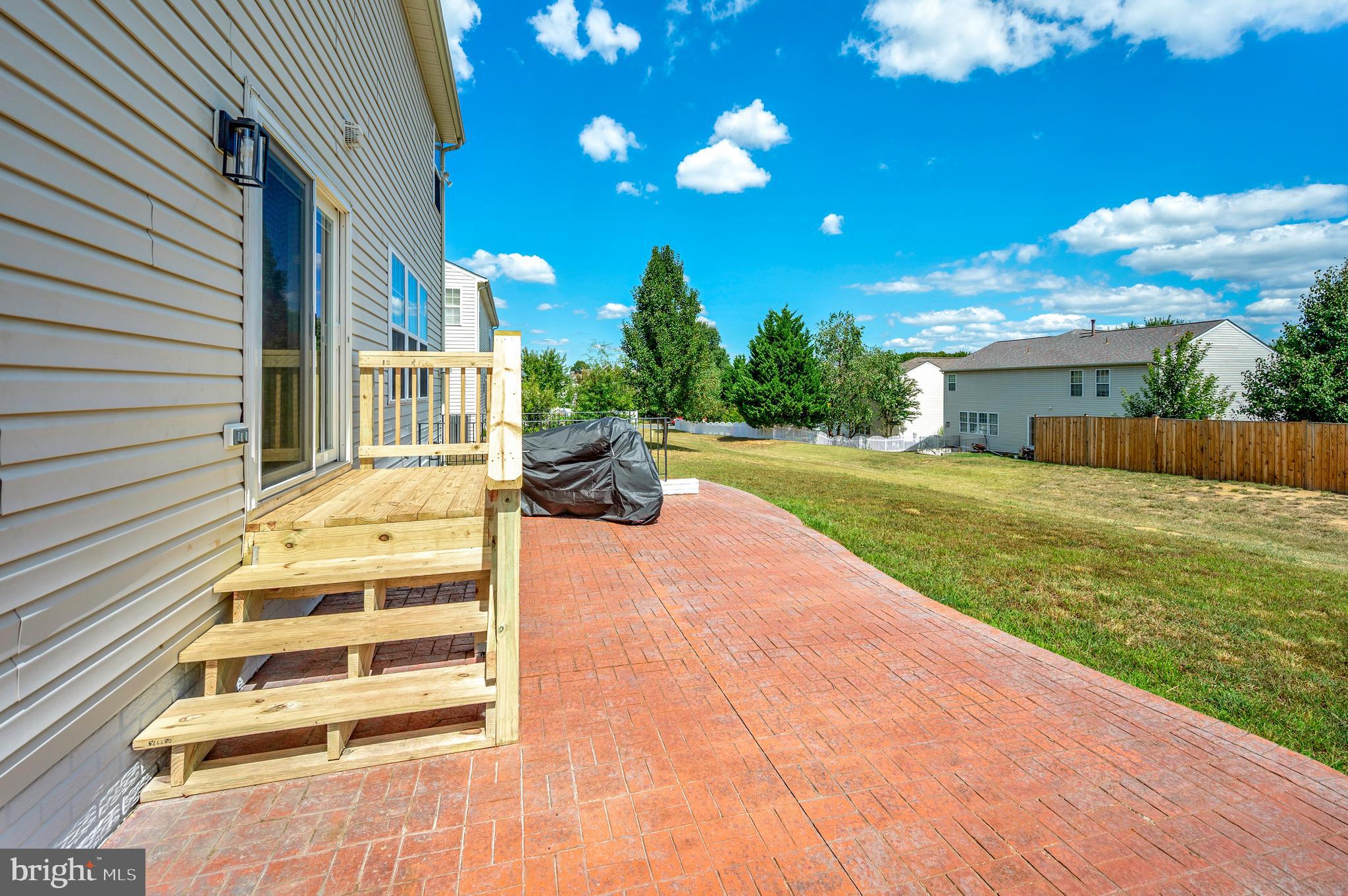 STRATFORD PLACE - Residential