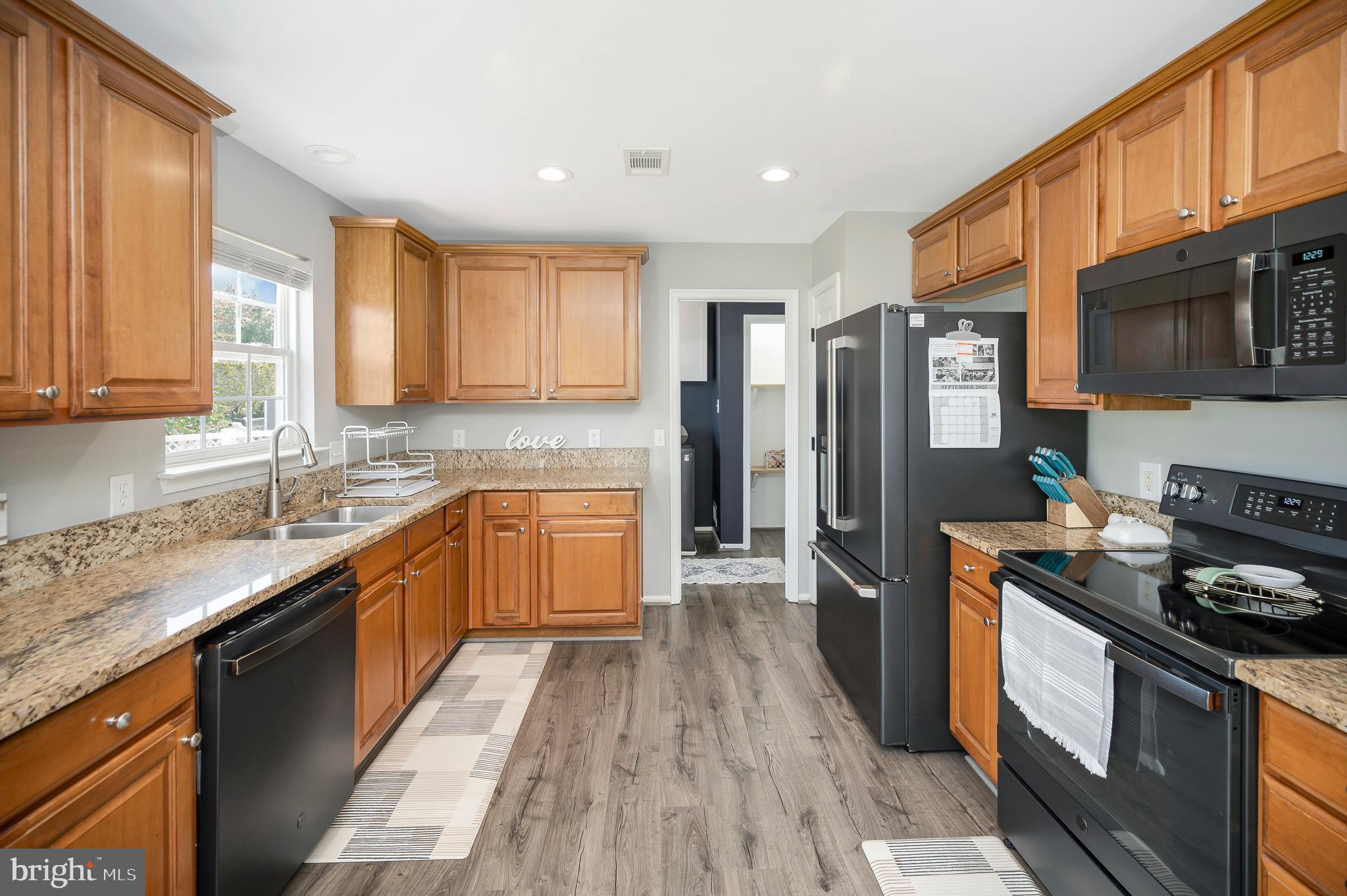 STRATFORD PLACE - Residential