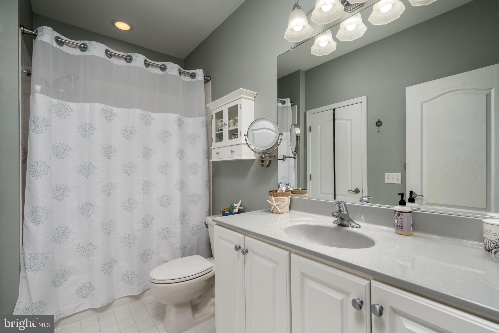 GLEN RIDDLE - Residential