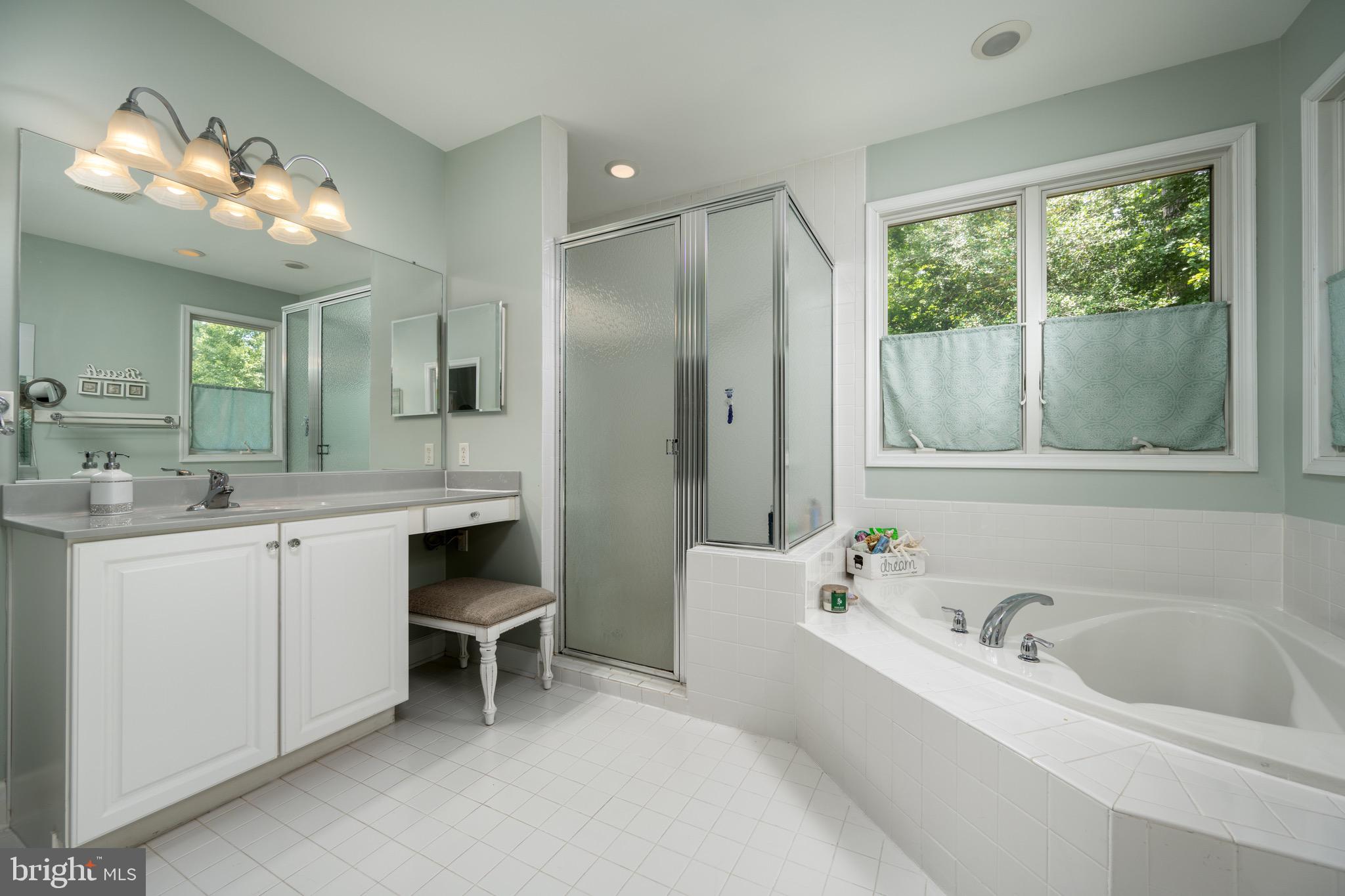 GLEN RIDDLE - Residential