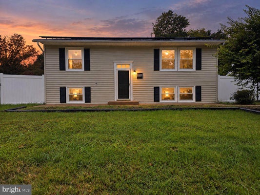 6023 MASSAPONAX DR, FREDERICKSBURG, VA 22407 - Image 693e4fefa4a06e57d1d9634e13ef2d10/1261135161