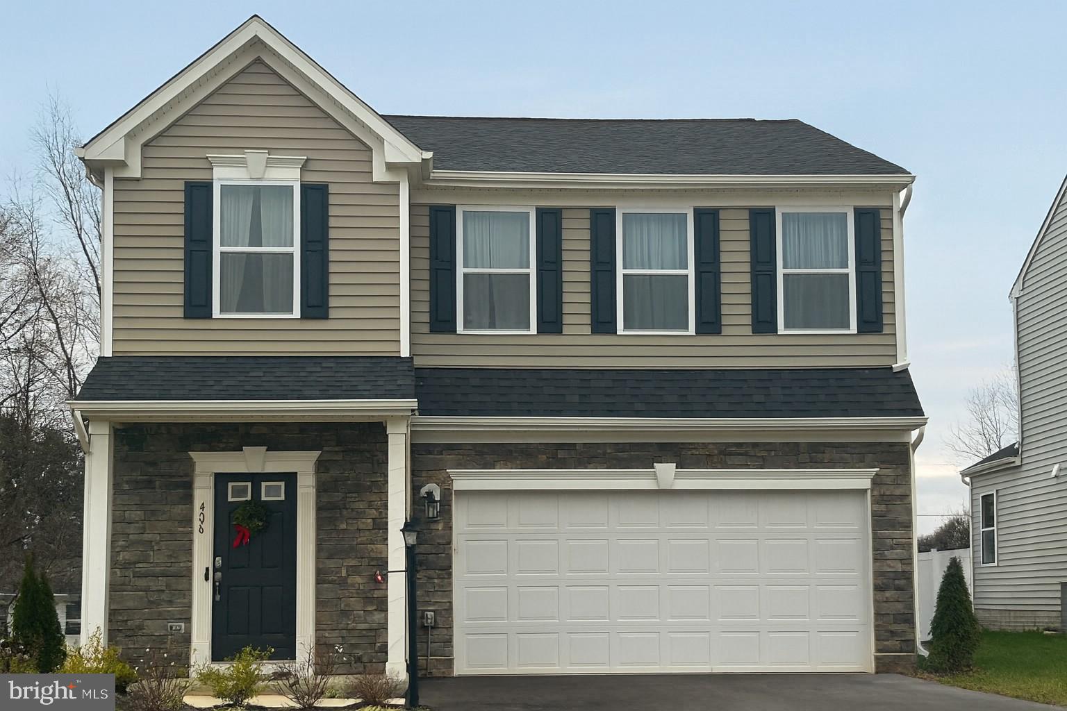 HUNTWELL WEST - Residential Lease