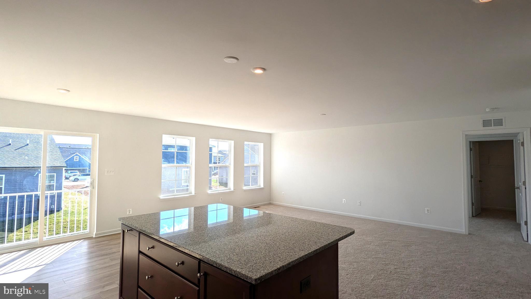 KING'S CROSSING - Residential Lease