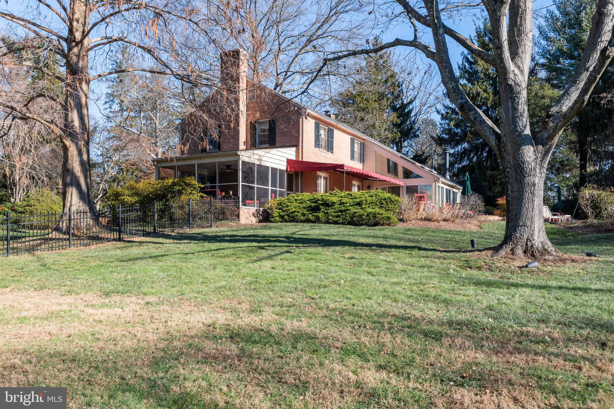 RUXTON AREA - Residential