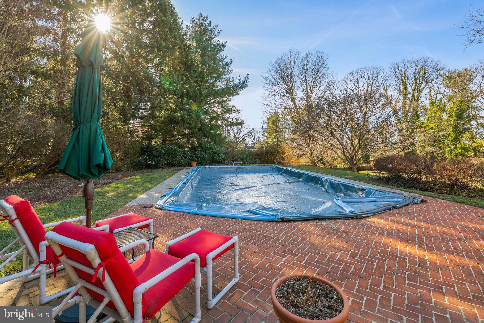 RUXTON AREA - Residential