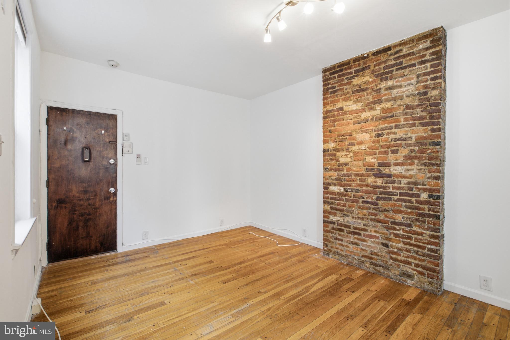 747 S 2ND STREET 00 2R