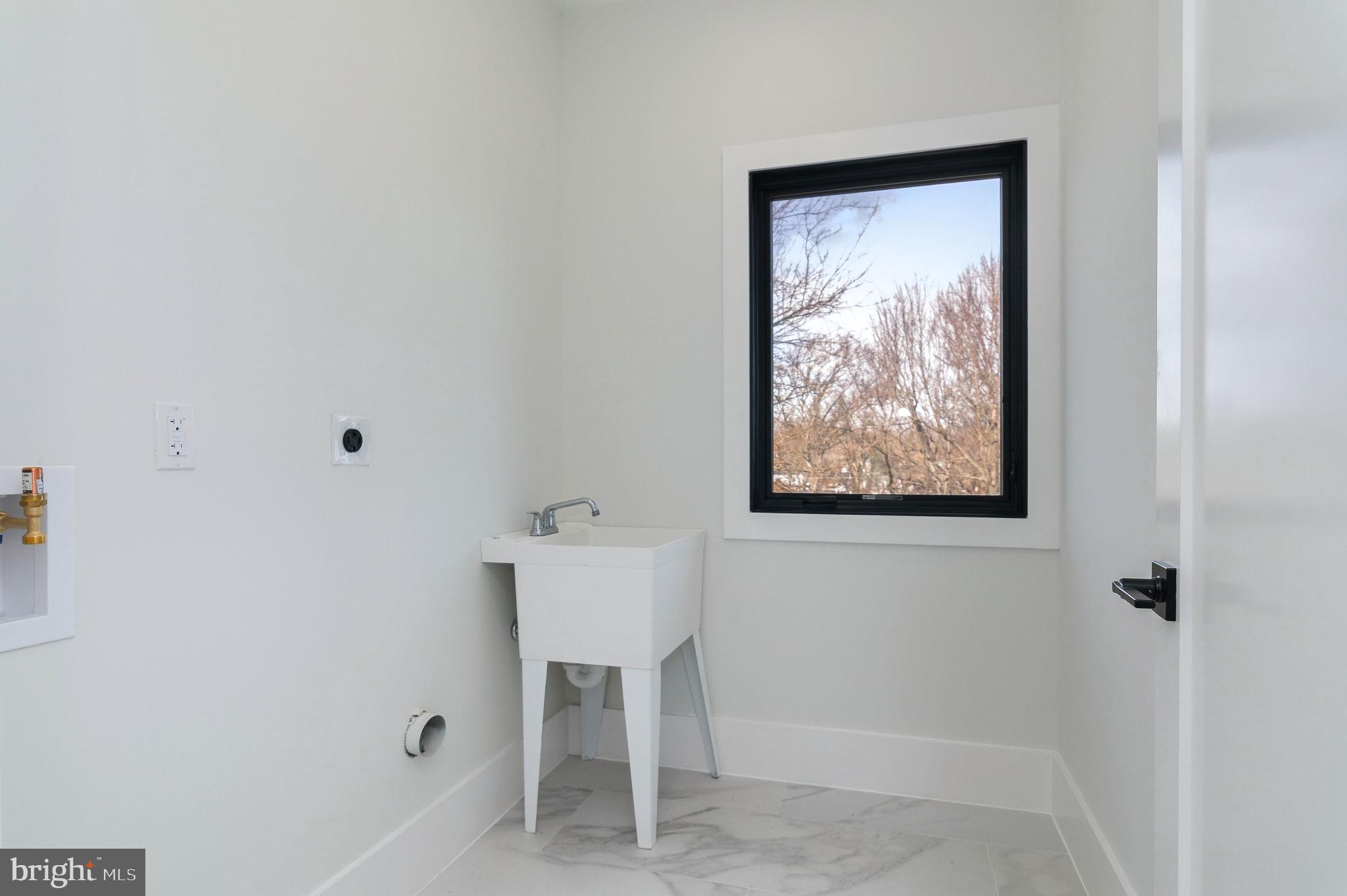 BEL AIR - Residential