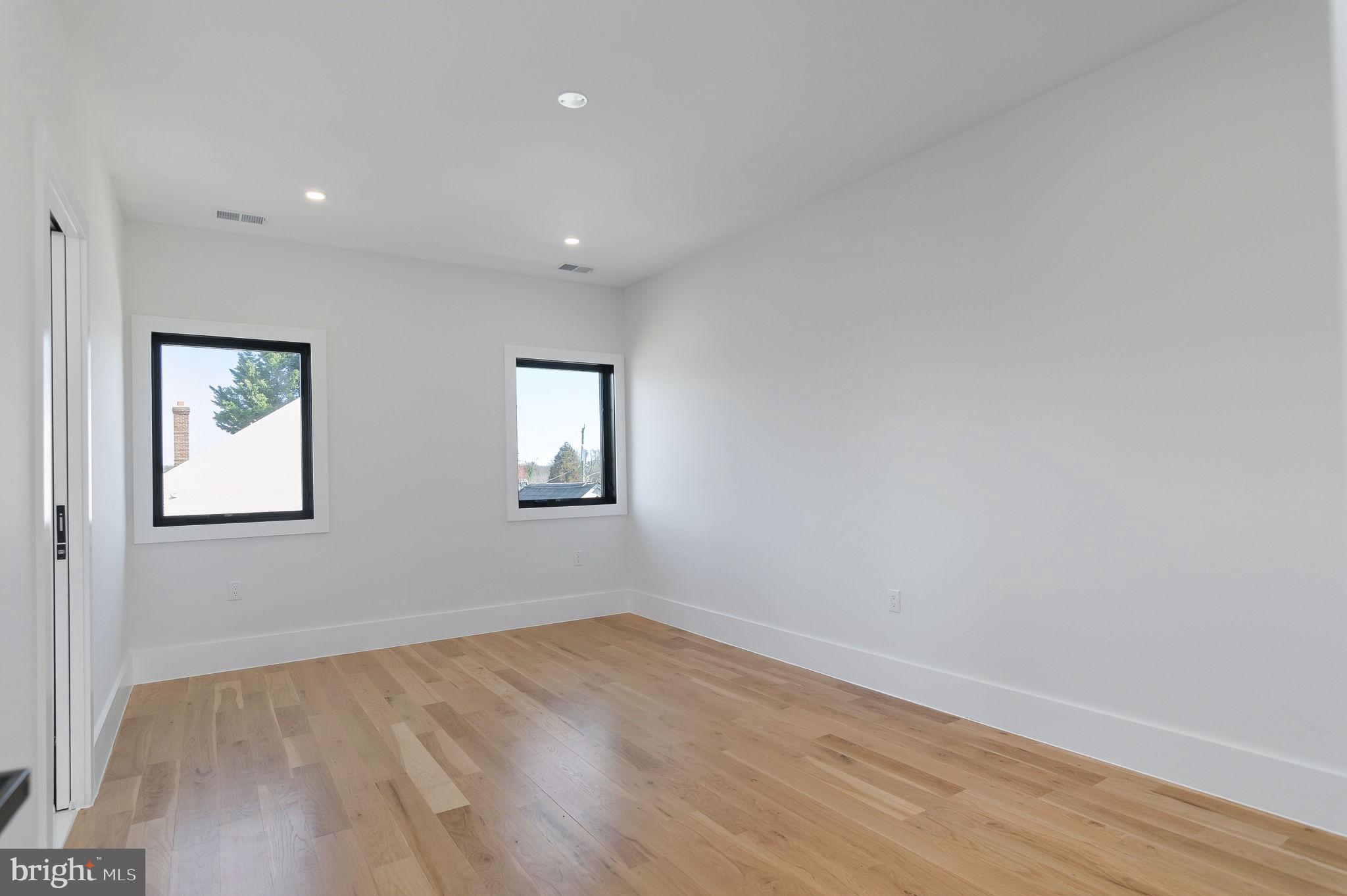 BEL AIR - Residential